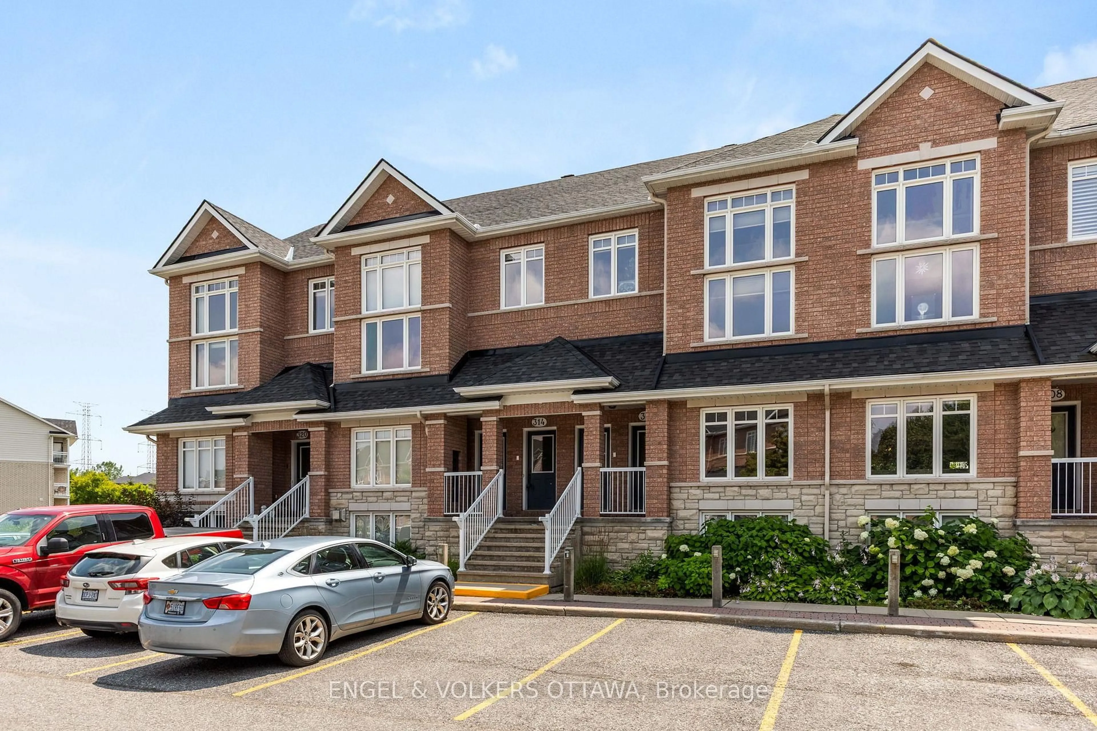 A pic from outside/outdoor area/front of a property/back of a property/a pic from drone, street for 314 Tivoli Private #13, Nepean Ontario K2E 0A6