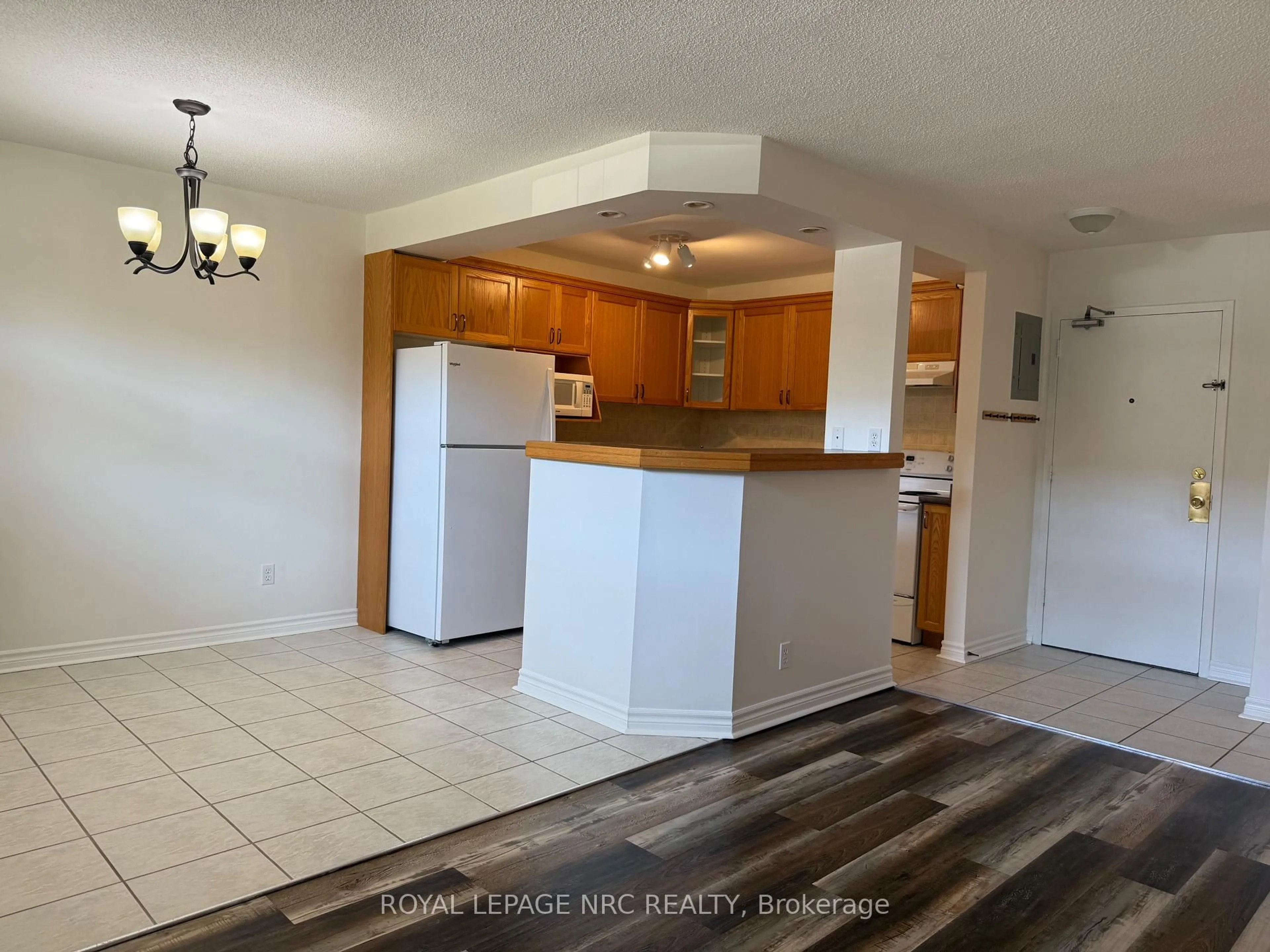 Unknown for 264 Oakdale Ave #103, St. Catharines Ontario L2P 2K4
