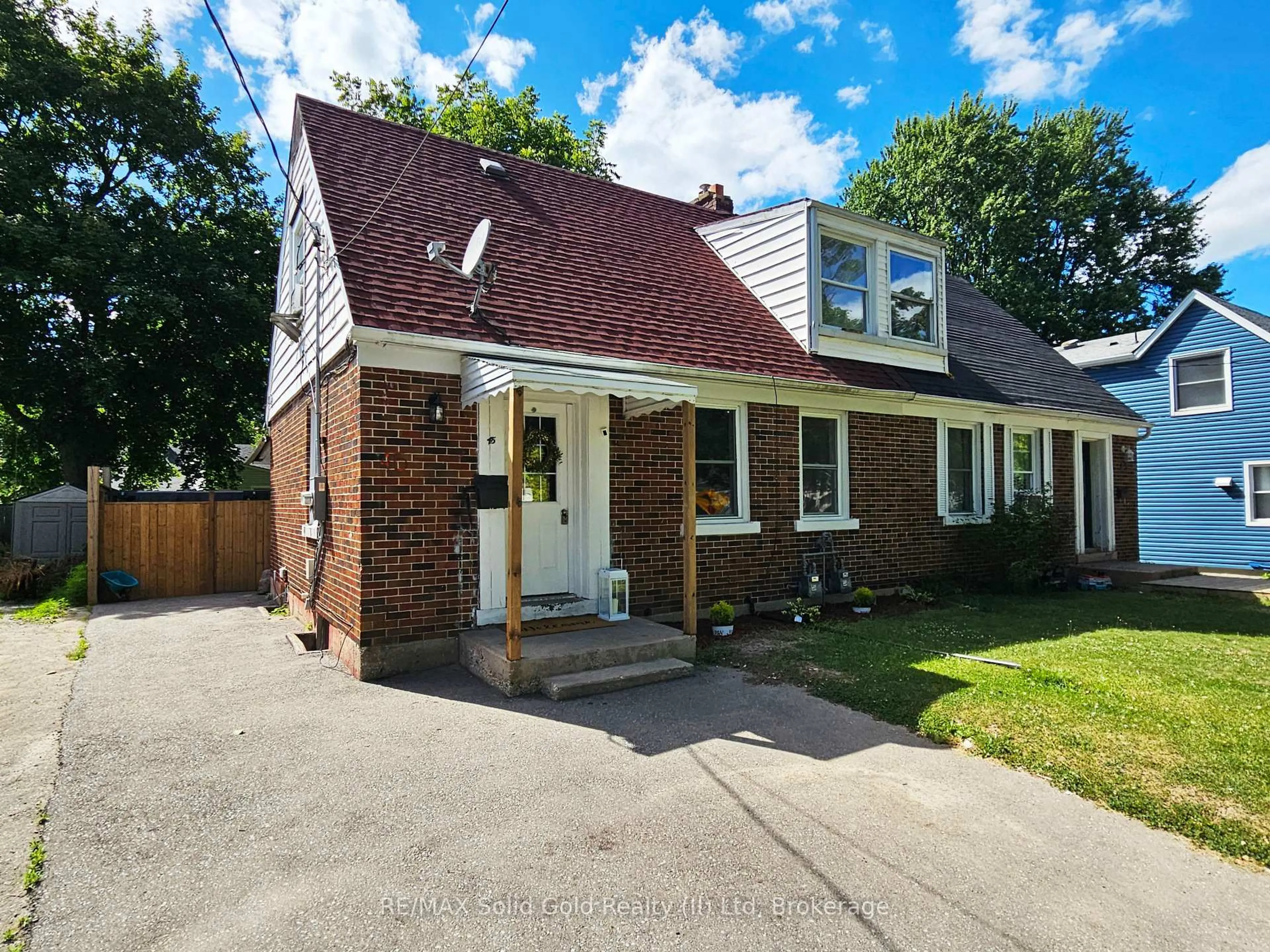 Home with brick exterior material, street for 45 St Clair Ave, Kitchener Ontario N2M 3Z5