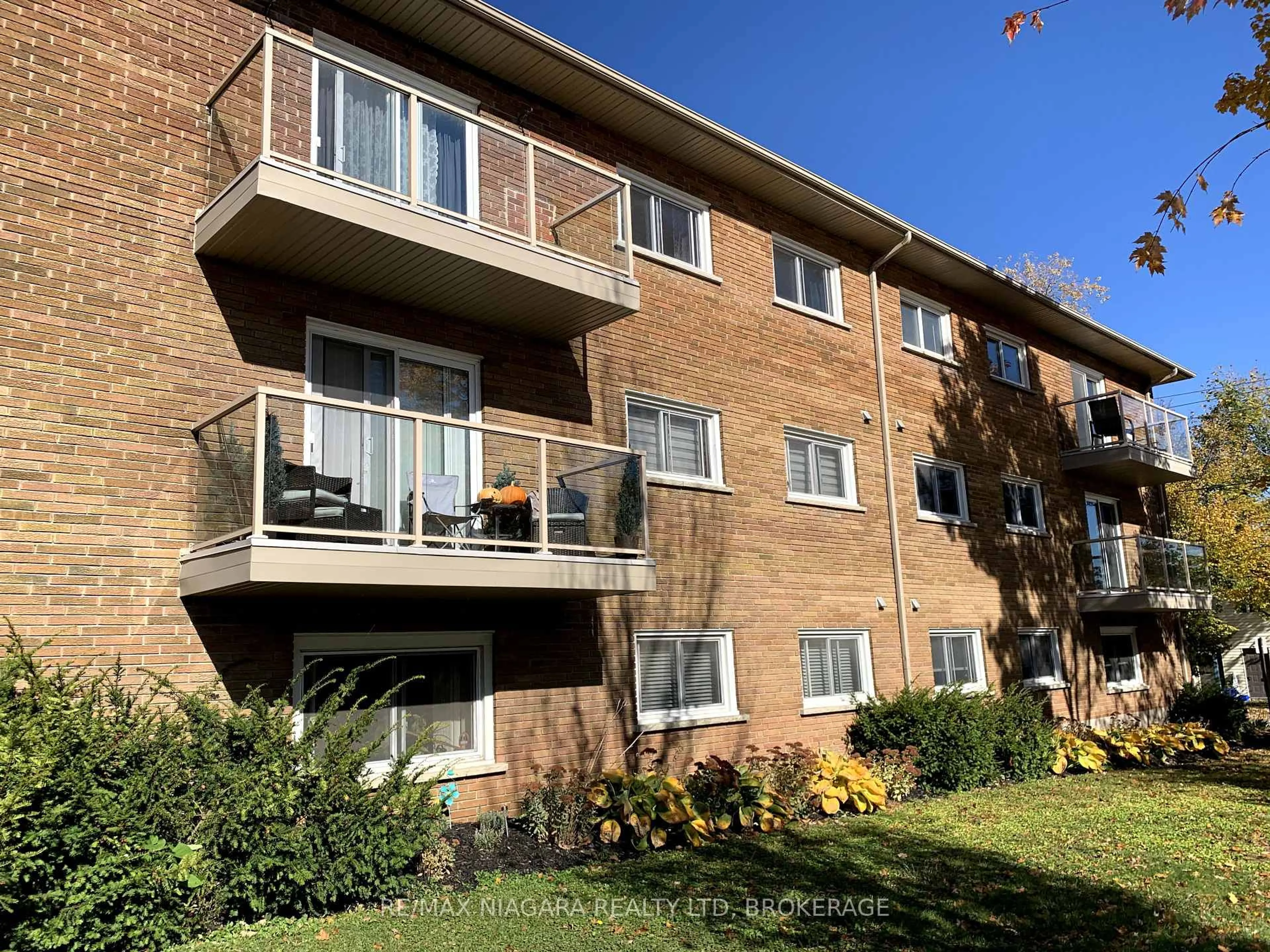 Unknown for 17 Simcoe St, St. Catharines Ontario L2N 5C6