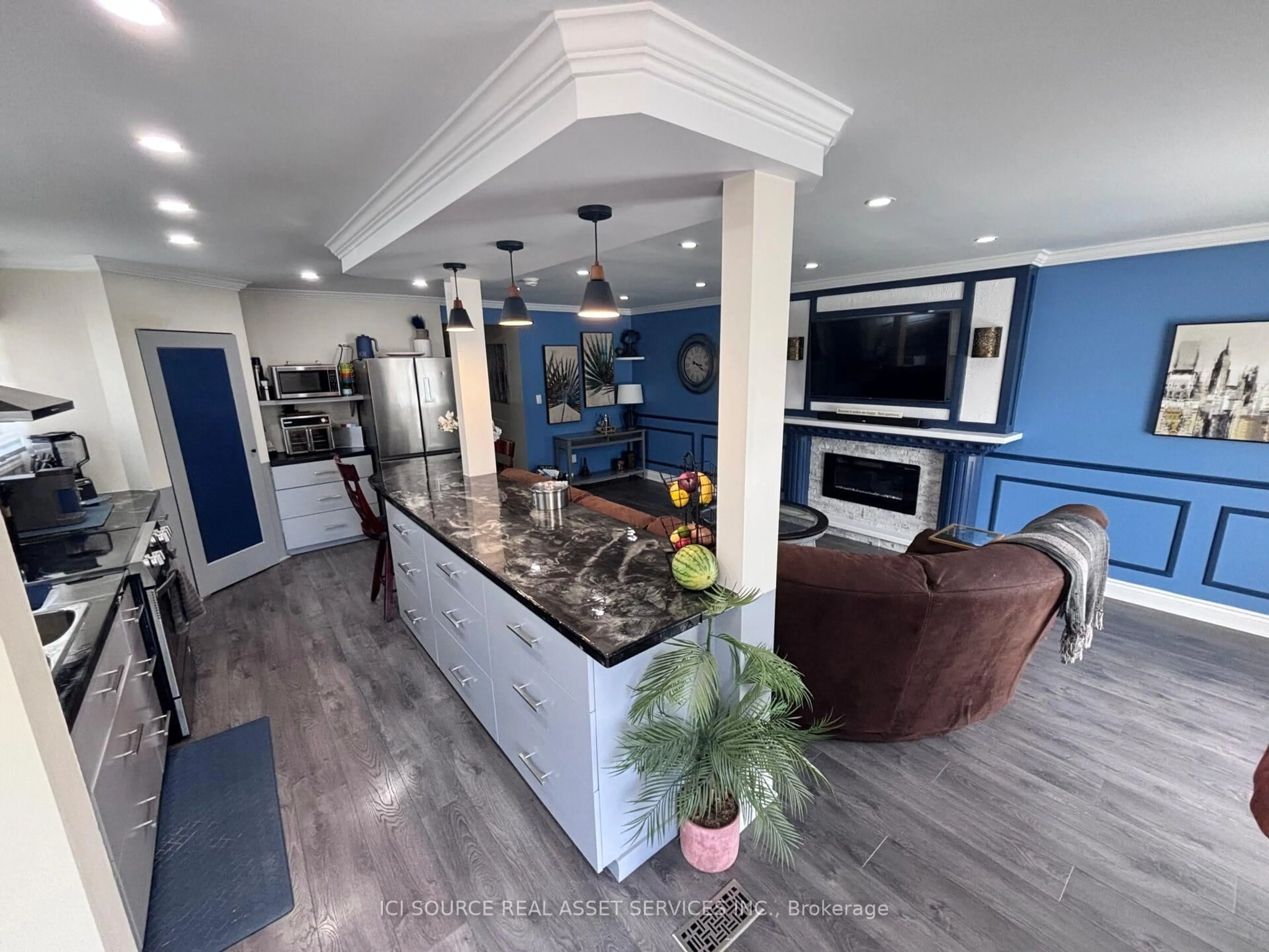 Open concept kitchen, ceramic/tile floor for 73 Marc Blvd, Welland Ontario L3B 5V2