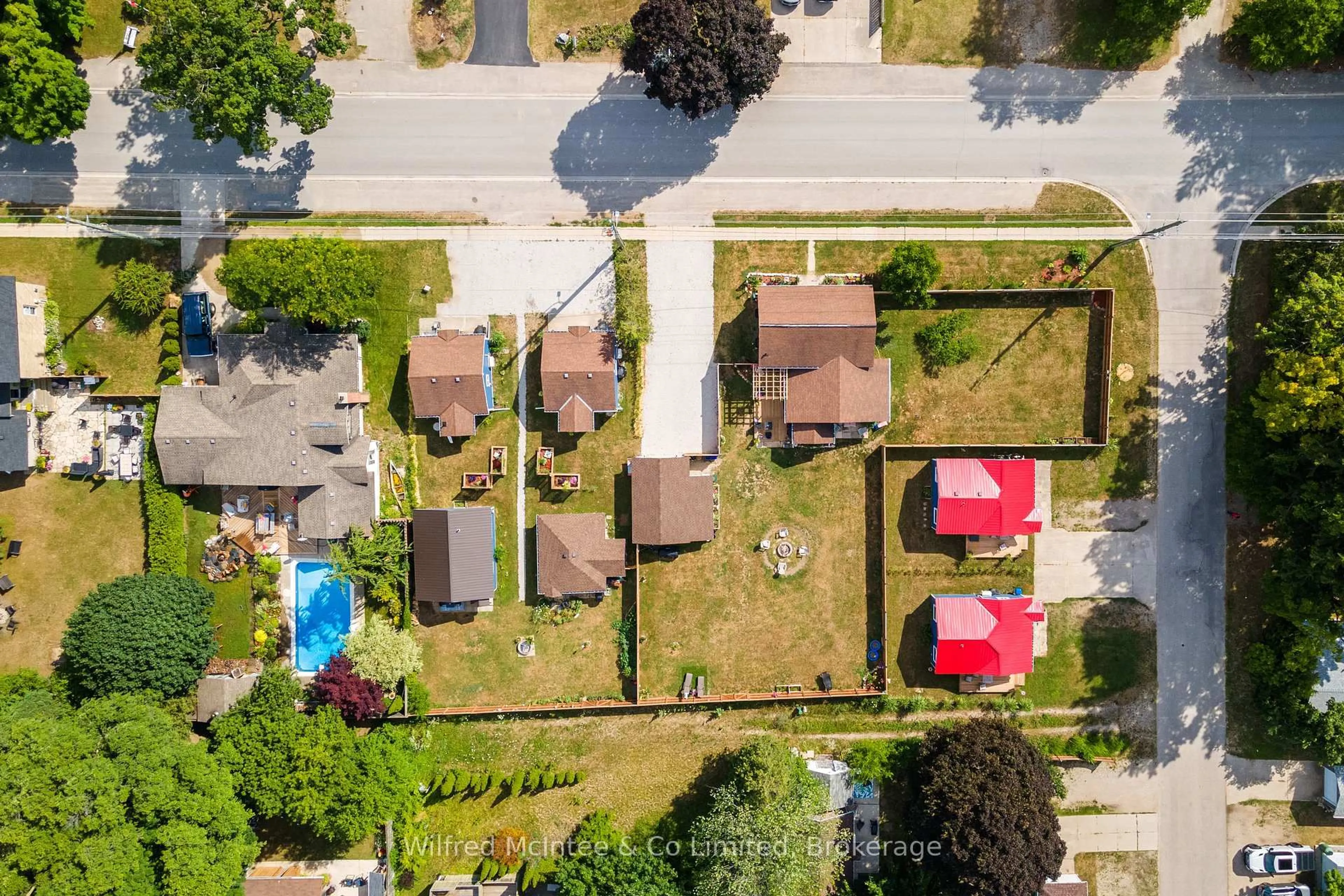 A pic from outside/outdoor area/front of a property/back of a property/a pic from drone, street for 339 Green St, Saugeen Shores Ontario N0H 2C0