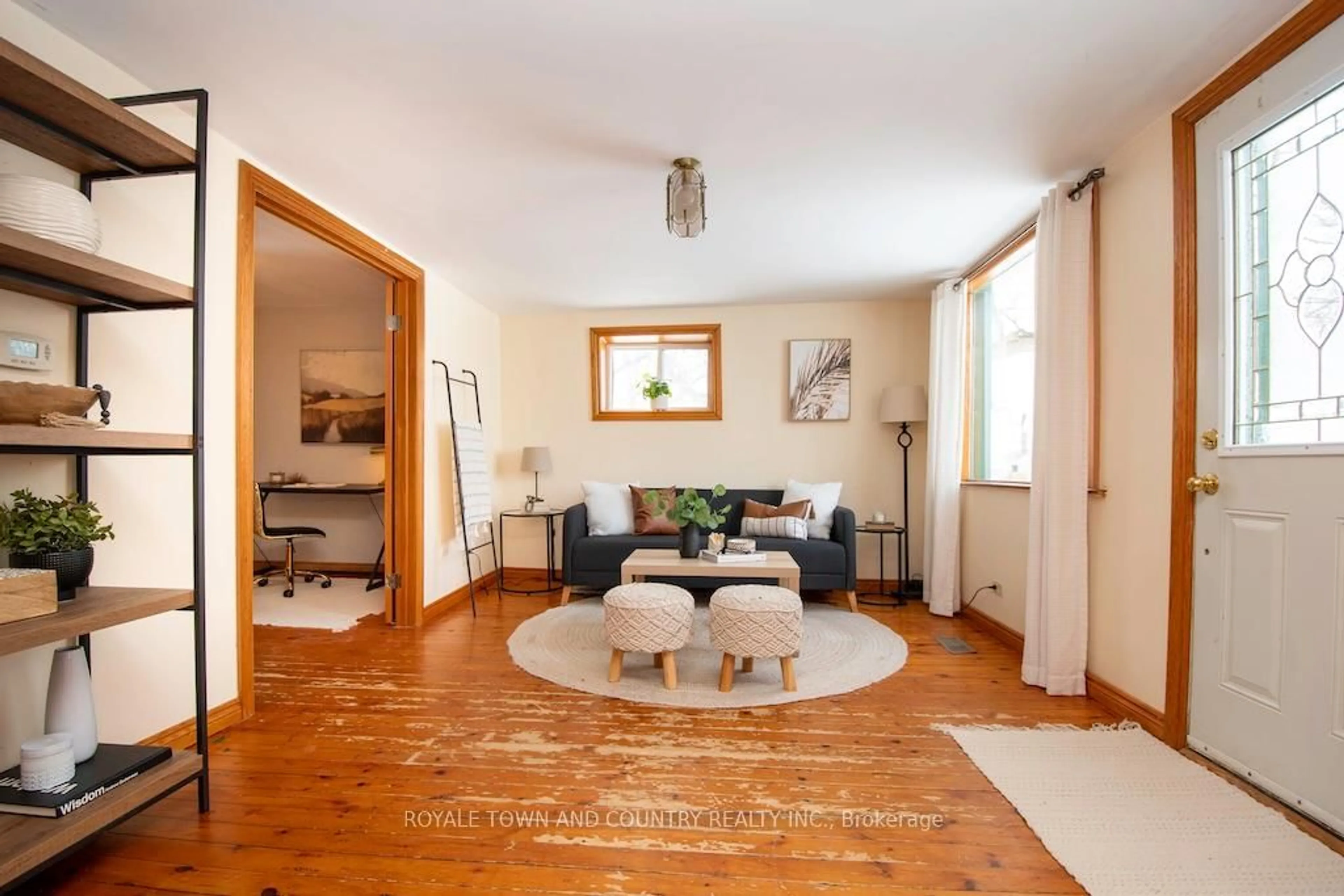 Living room with furniture, wood/laminate floor for 2 Osborne St, Kawartha Lakes Ontario K0L 2X0