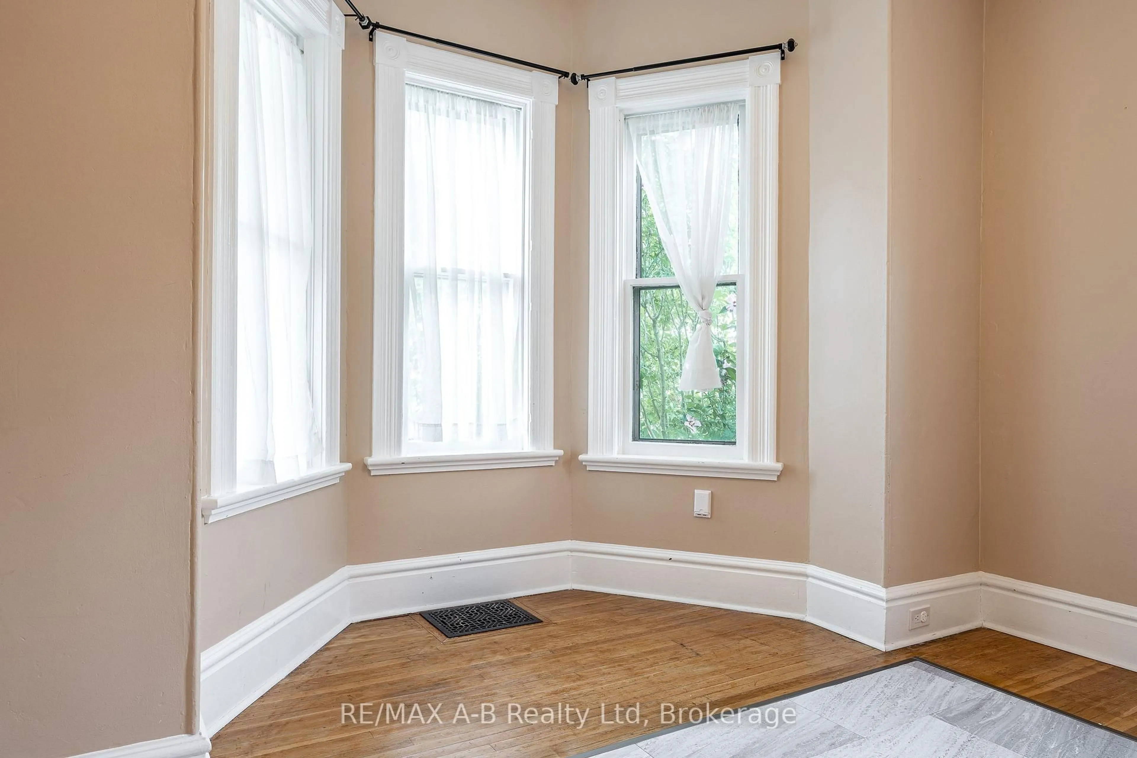 A pic of a room for 773 Rathbourne Ave, Woodstock Ontario N4S 4L8