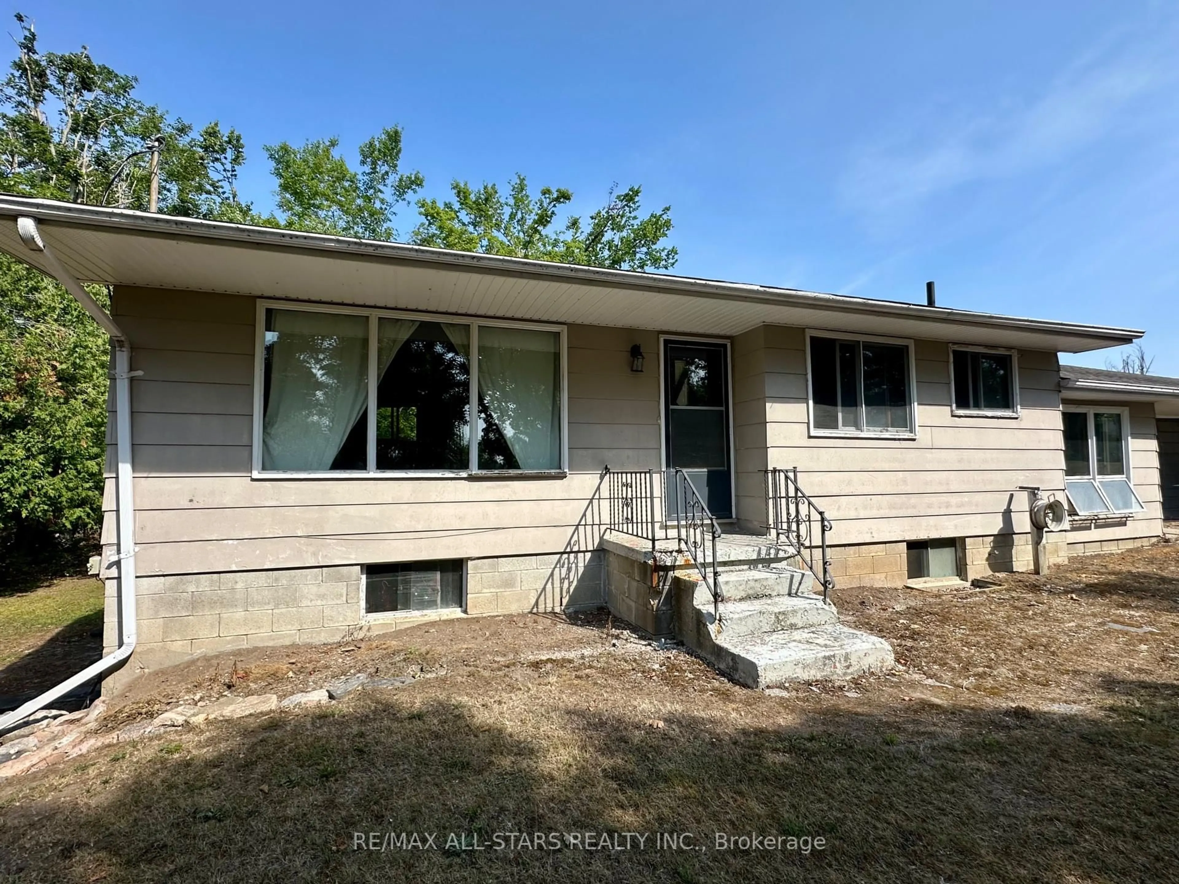 Home with vinyl exterior material, unknown for 273 County Rd 30, Kawartha Lakes Ontario K0M 1N0