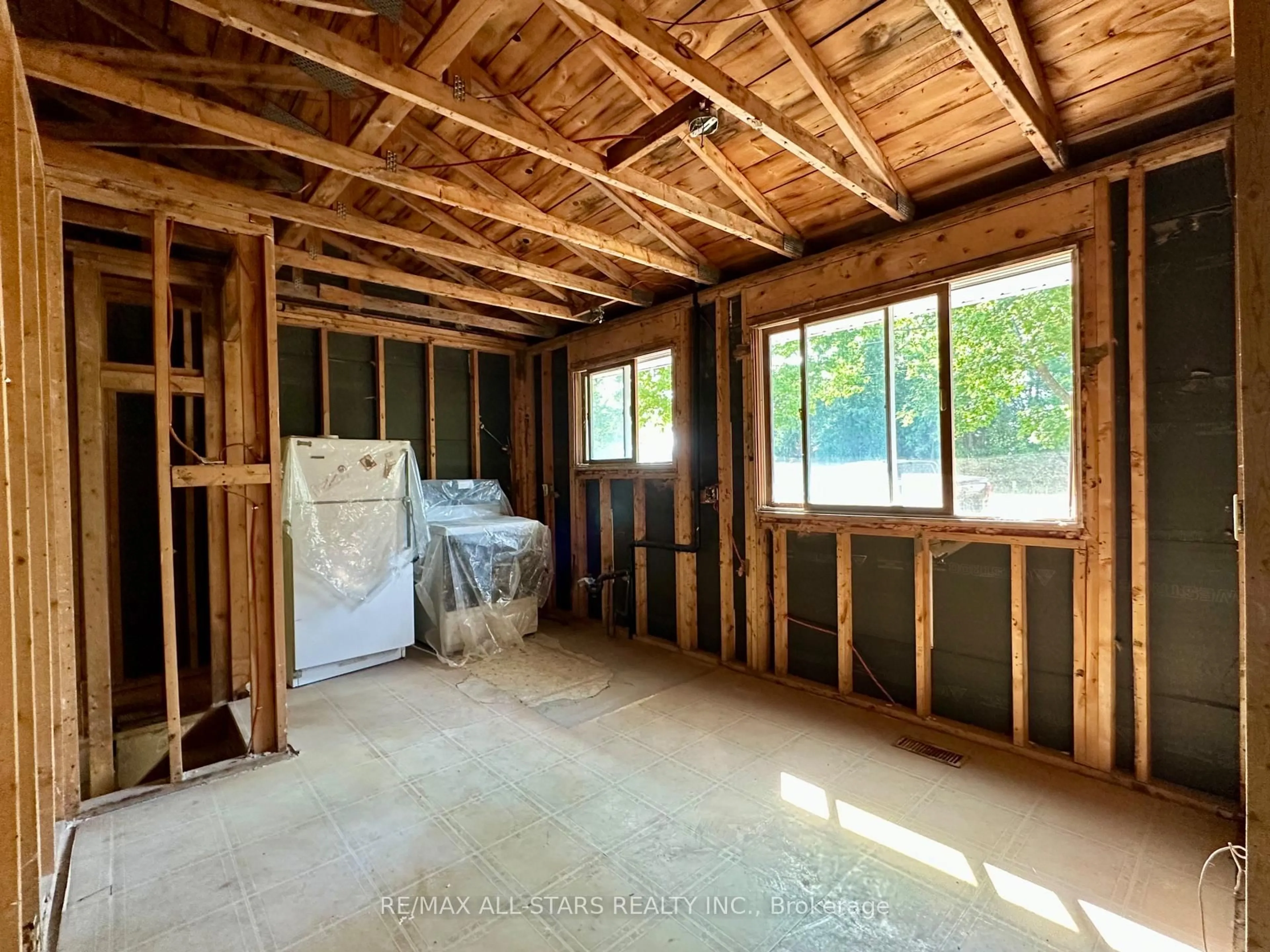 A pic of a room for 273 County Rd 30, Kawartha Lakes Ontario K0M 1N0