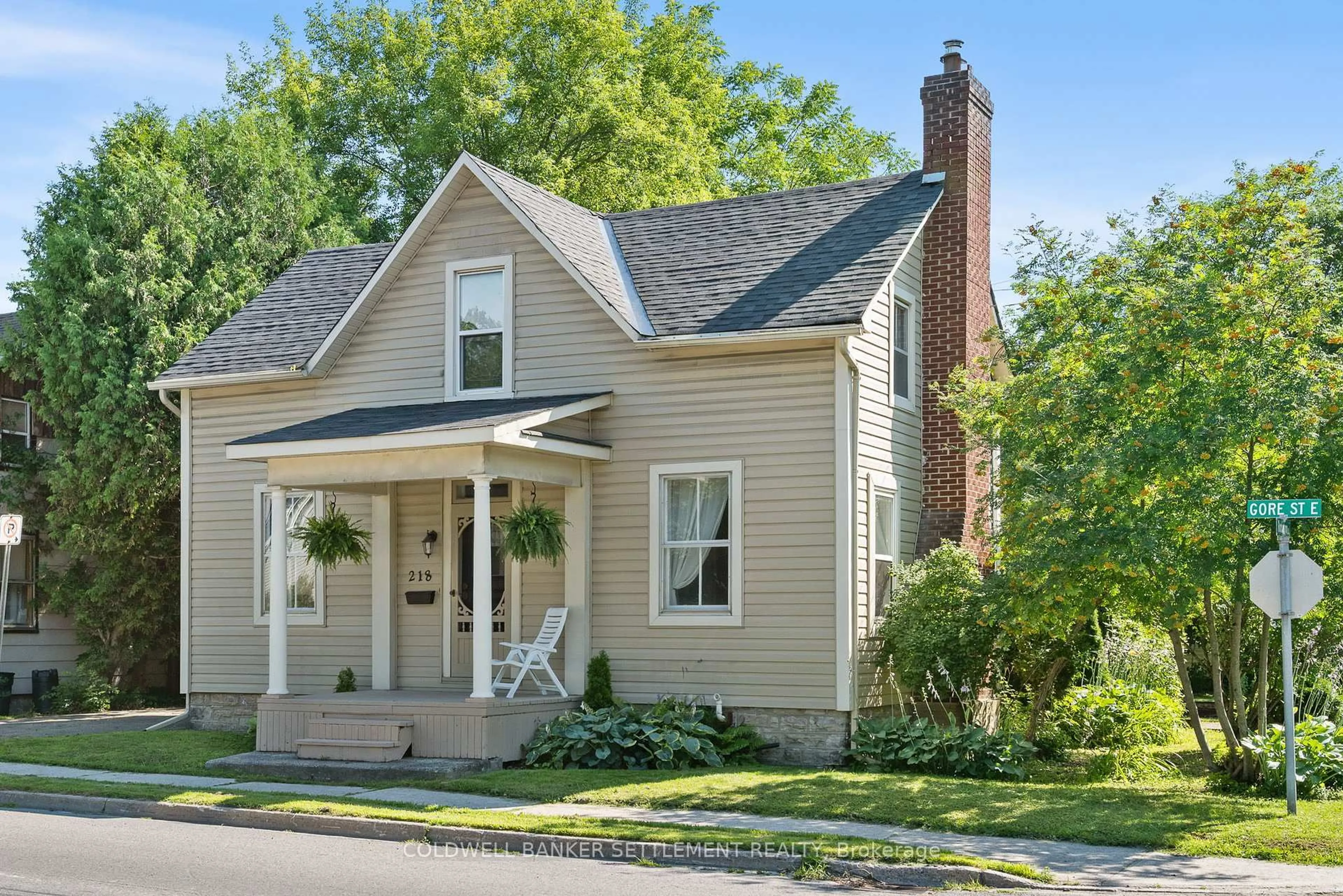 Home with brick exterior material, street for 218 Gore St, Perth Ontario K7H 1K7