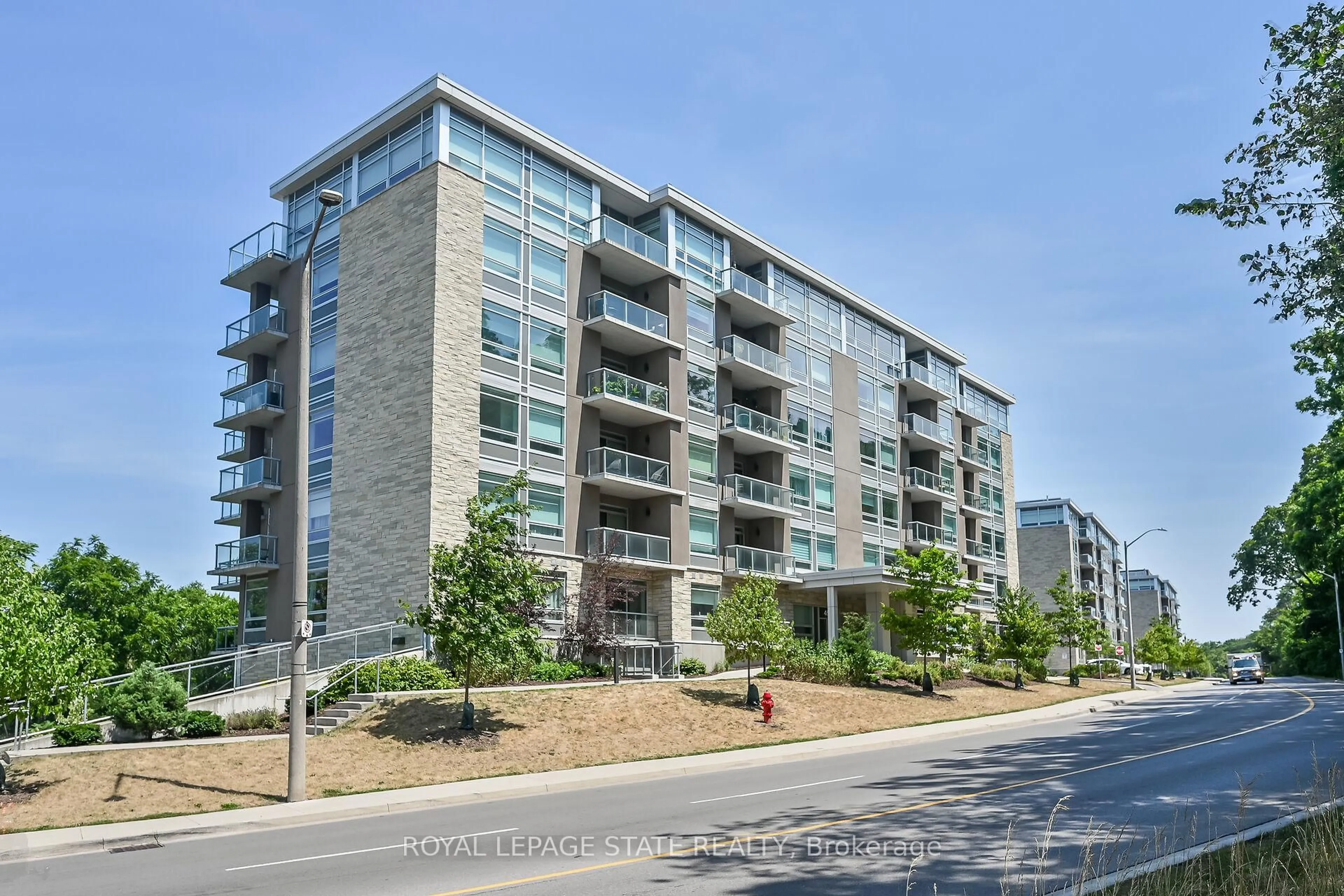 Unknown for 455 Charlton Ave #307, Hamilton Ontario L8N 0B2
