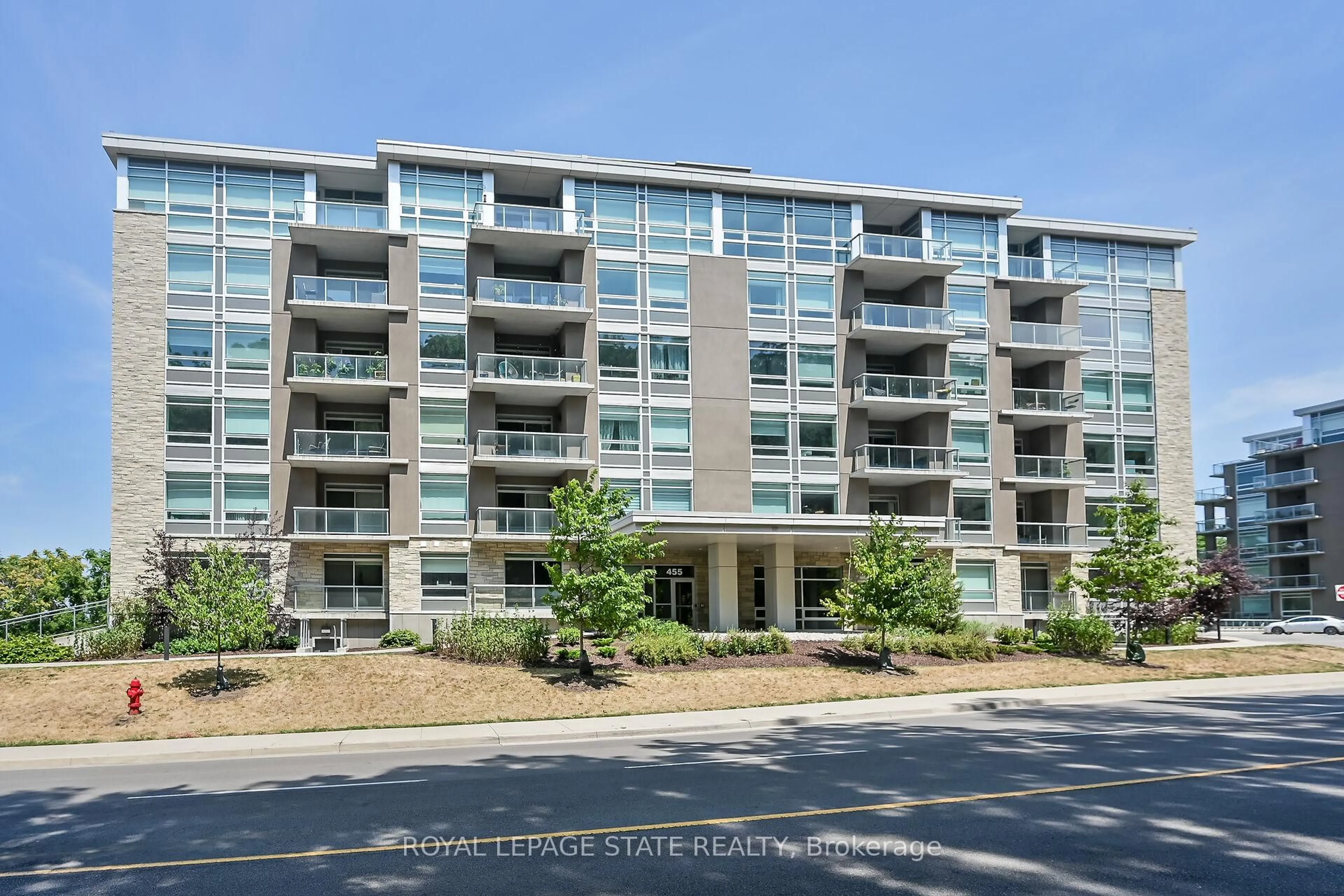 Unknown for 455 Charlton Ave #307, Hamilton Ontario L8N 0B2
