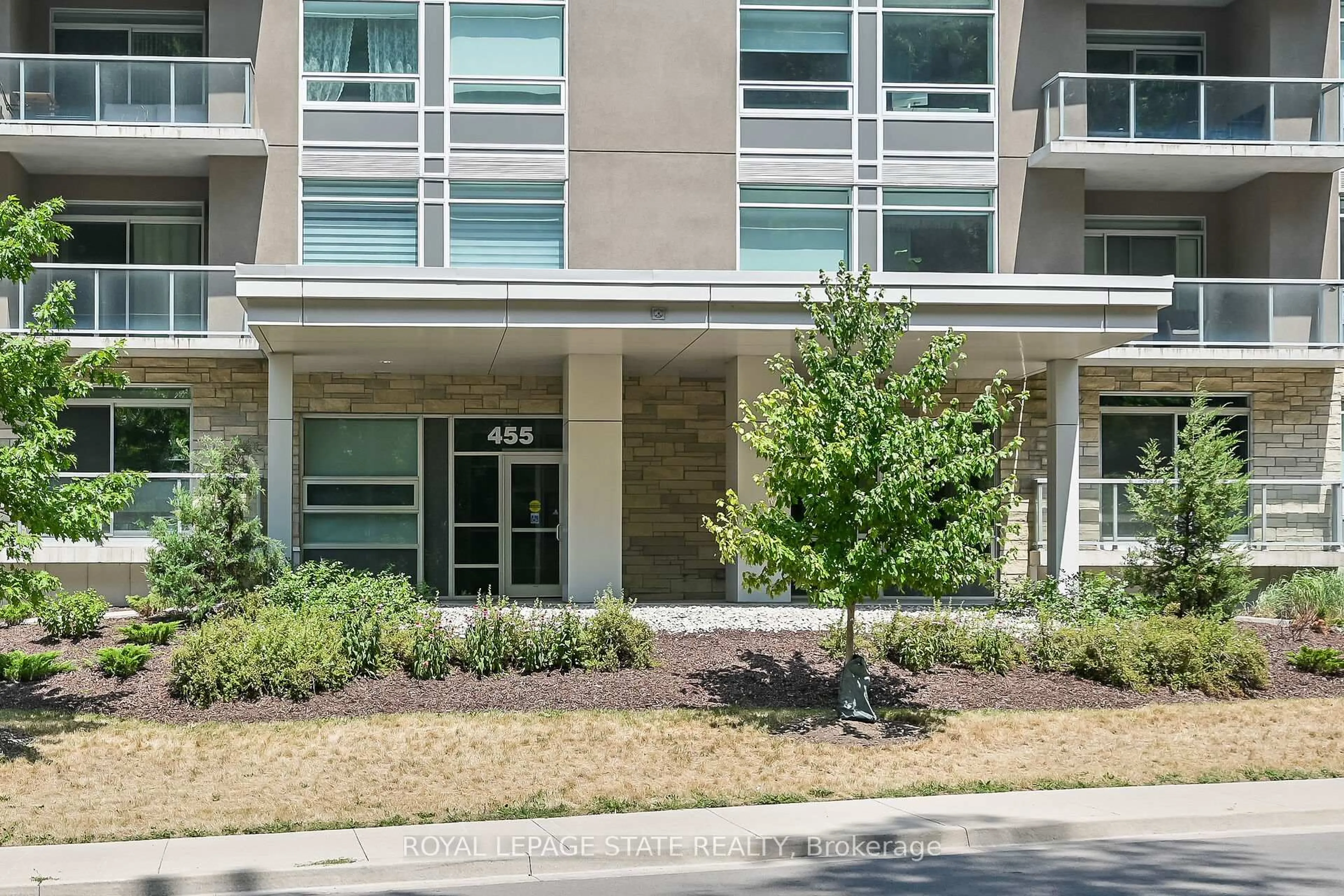 Unknown for 455 Charlton Ave #307, Hamilton Ontario L8N 0B2