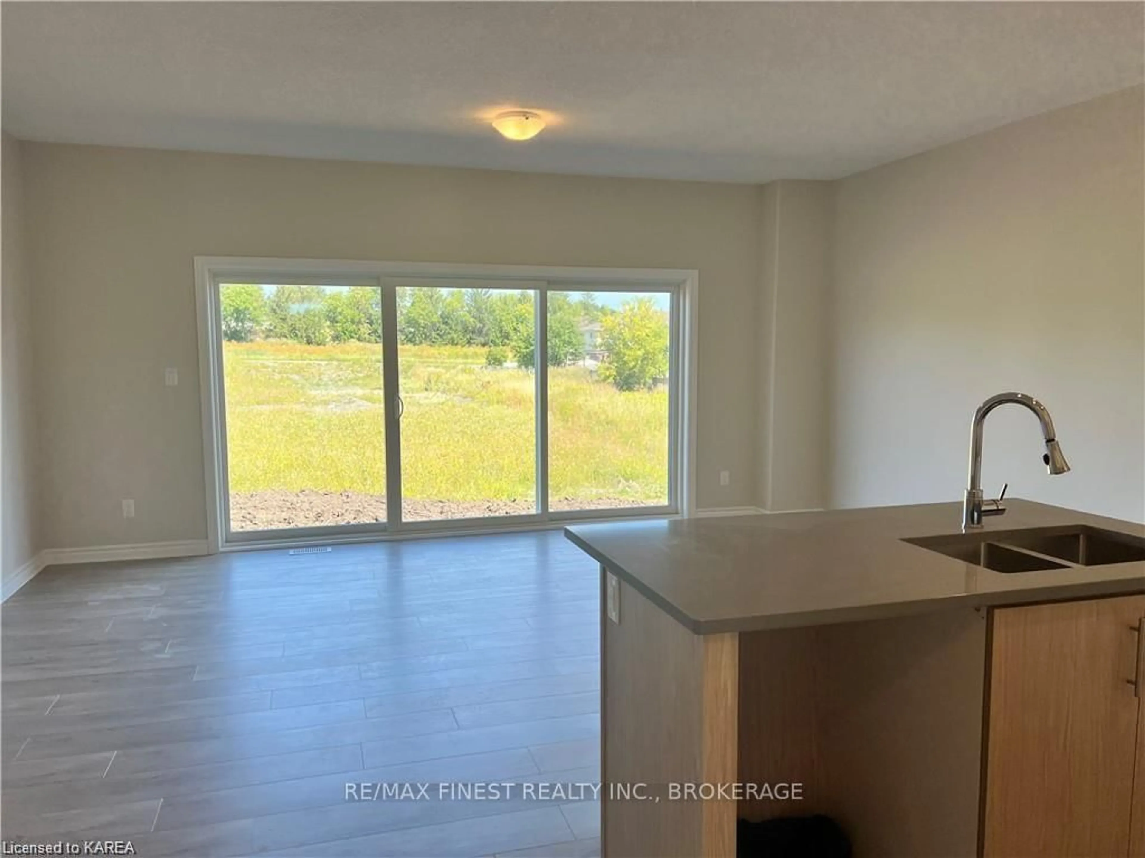 A pic of a room for 194 HERITAGE PARK Dr, Greater Napanee Ontario K7R 3X8