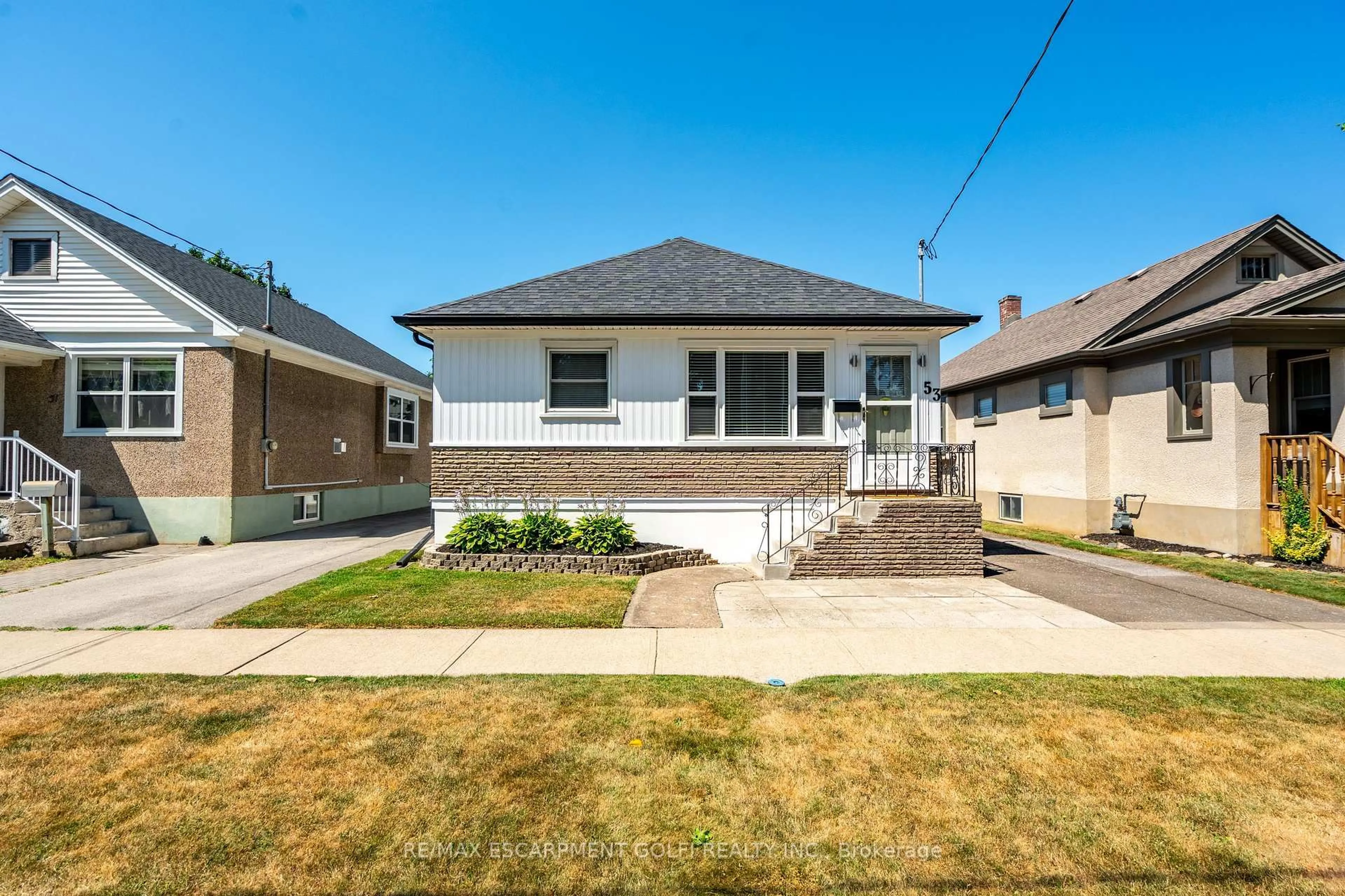 Home with brick exterior material, street for 53 Junkin St, St. Catharines Ontario L2R 1N5