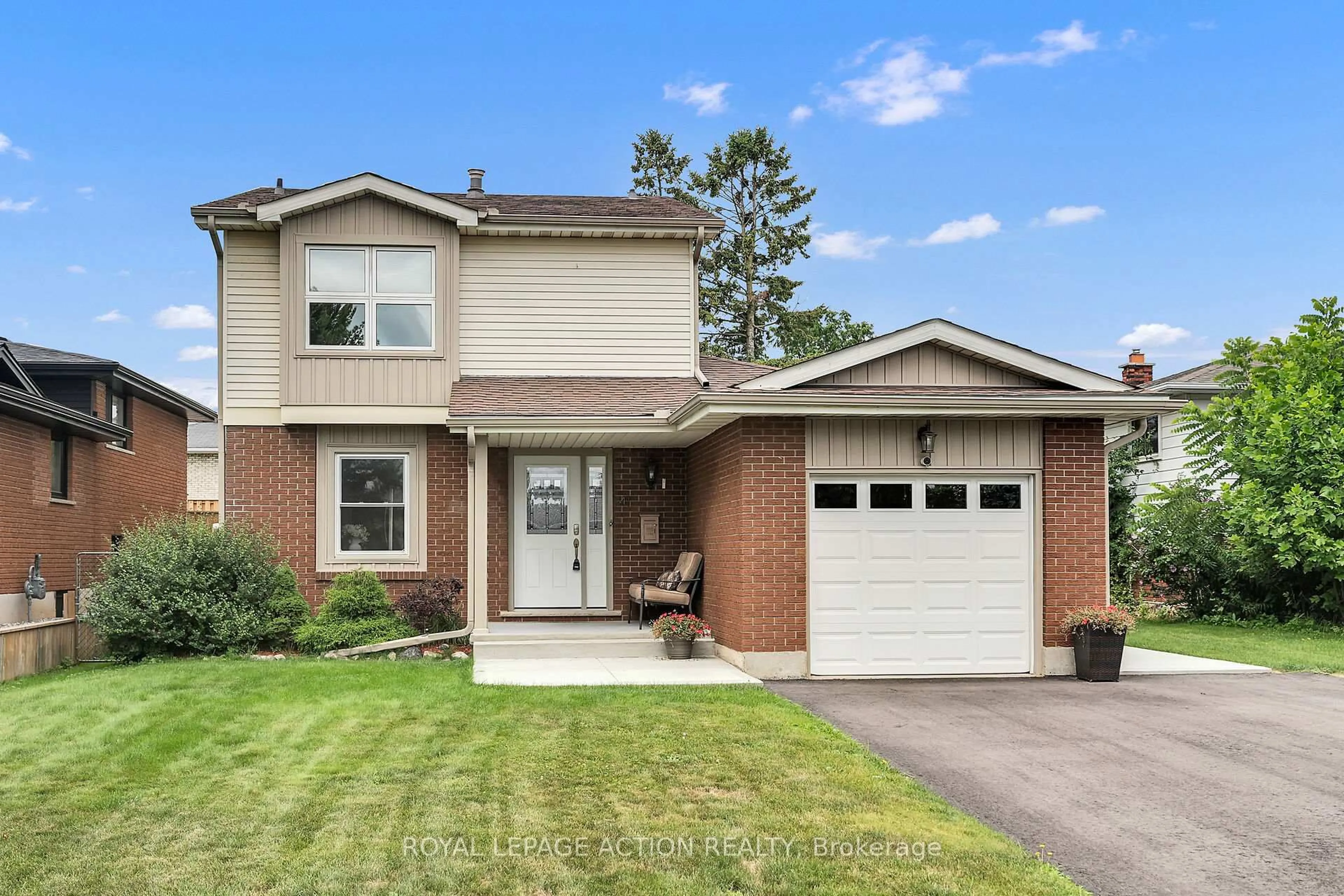 Home with brick exterior material, street for 41 Farringford Dr, Brantford Ontario N3R 6K5