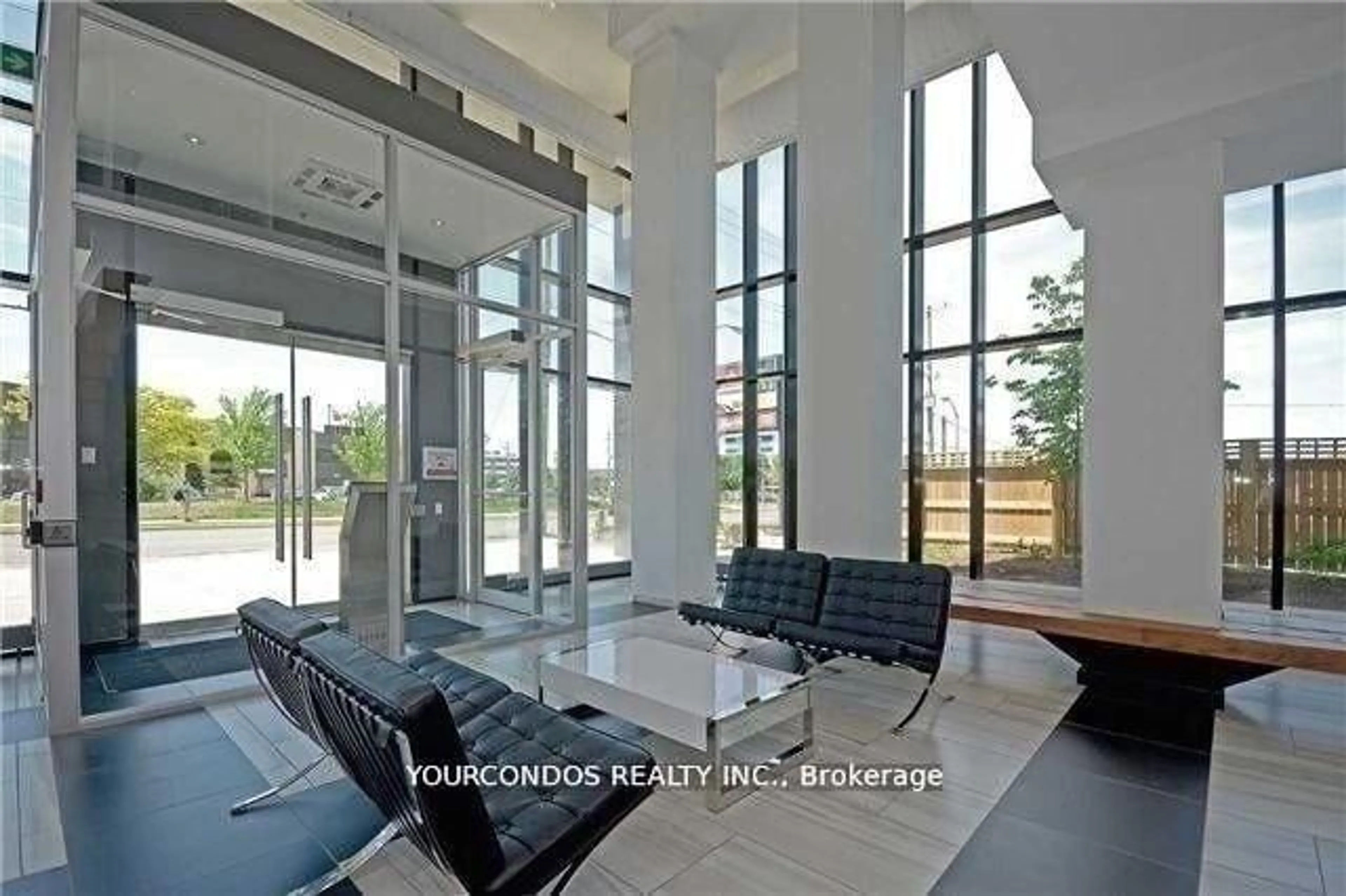 Indoor foyer for 330 Phillip St #S2202, Waterloo Ontario N2L 3W9