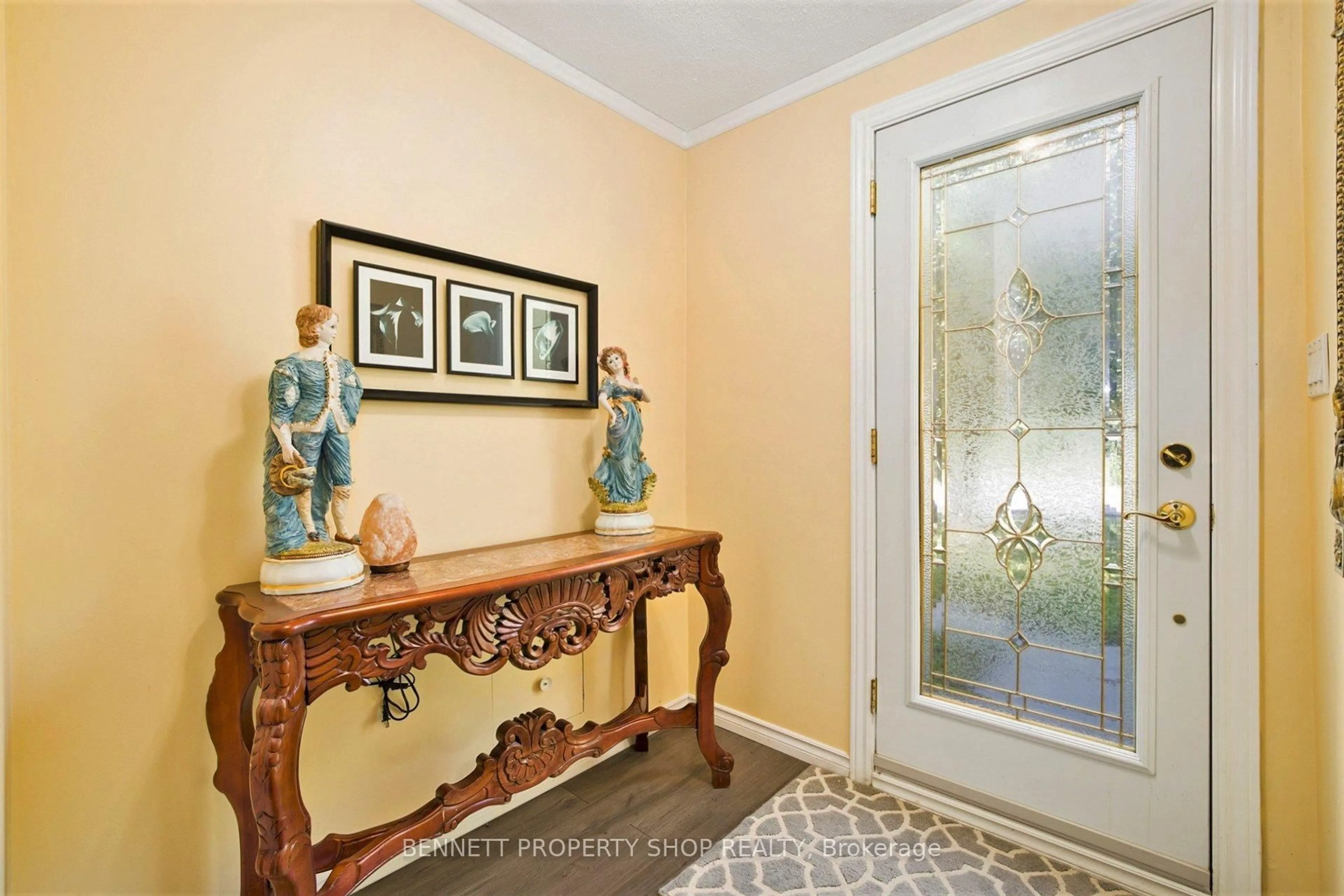 Indoor entryway for 3834 Woodkilton Rd, Casselman Ontario K0A 1M0