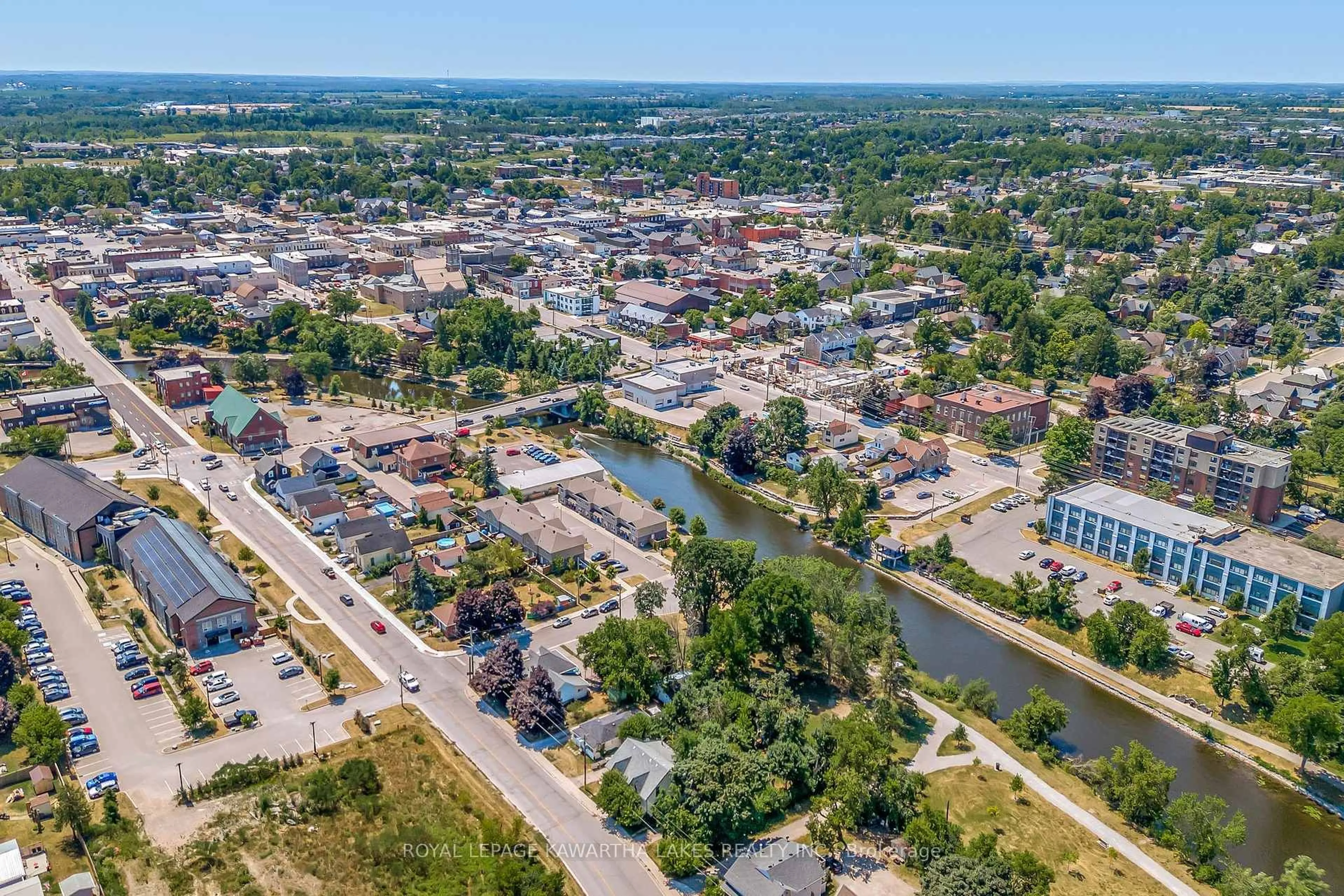 A pic from outside/outdoor area/front of a property/back of a property/a pic from drone, street for 4 Bond St, Kawartha Lakes Ontario K9V 3P3