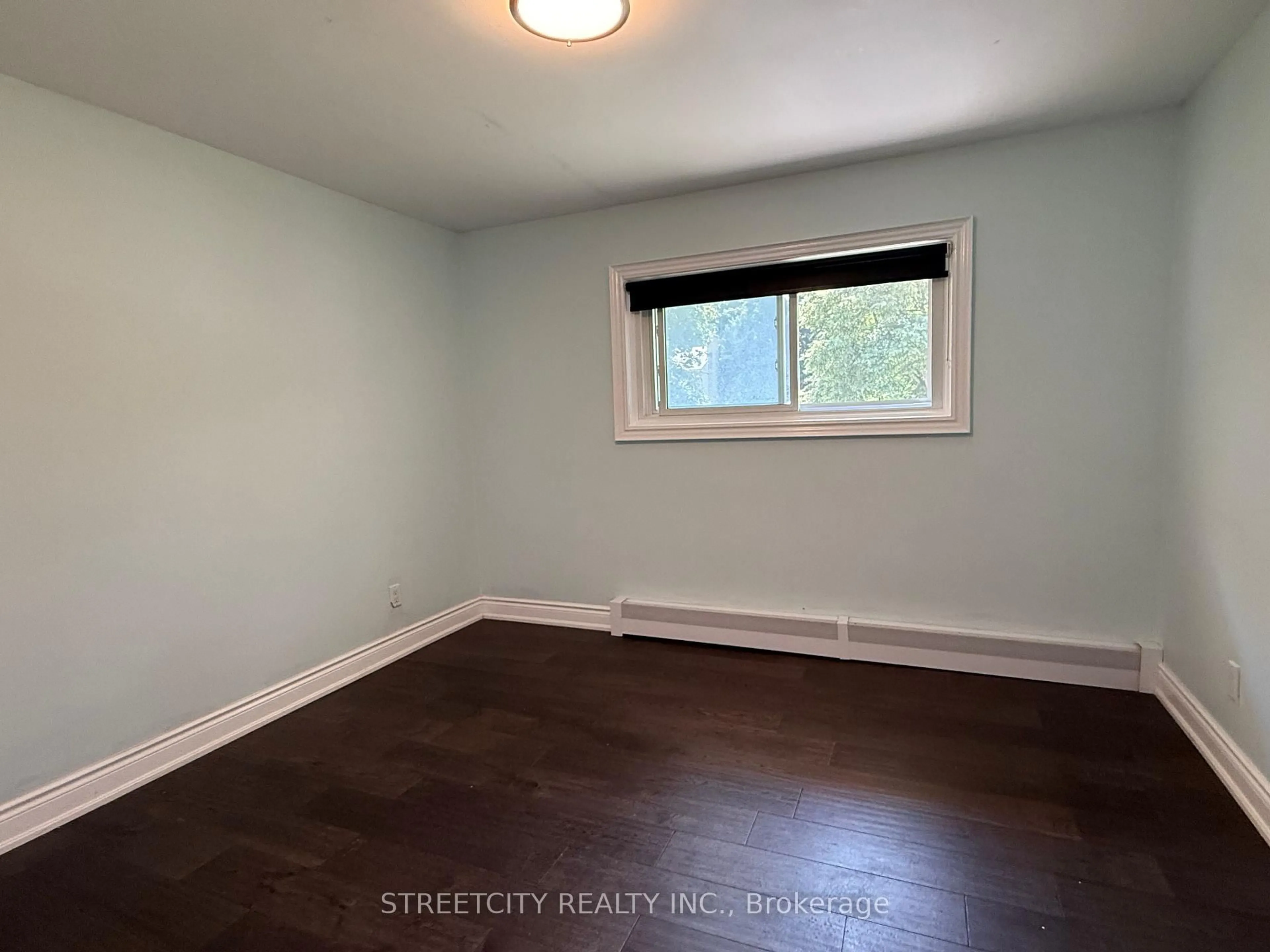 A pic of a room for 724 Headley Dr, London North Ontario N6H 3V6