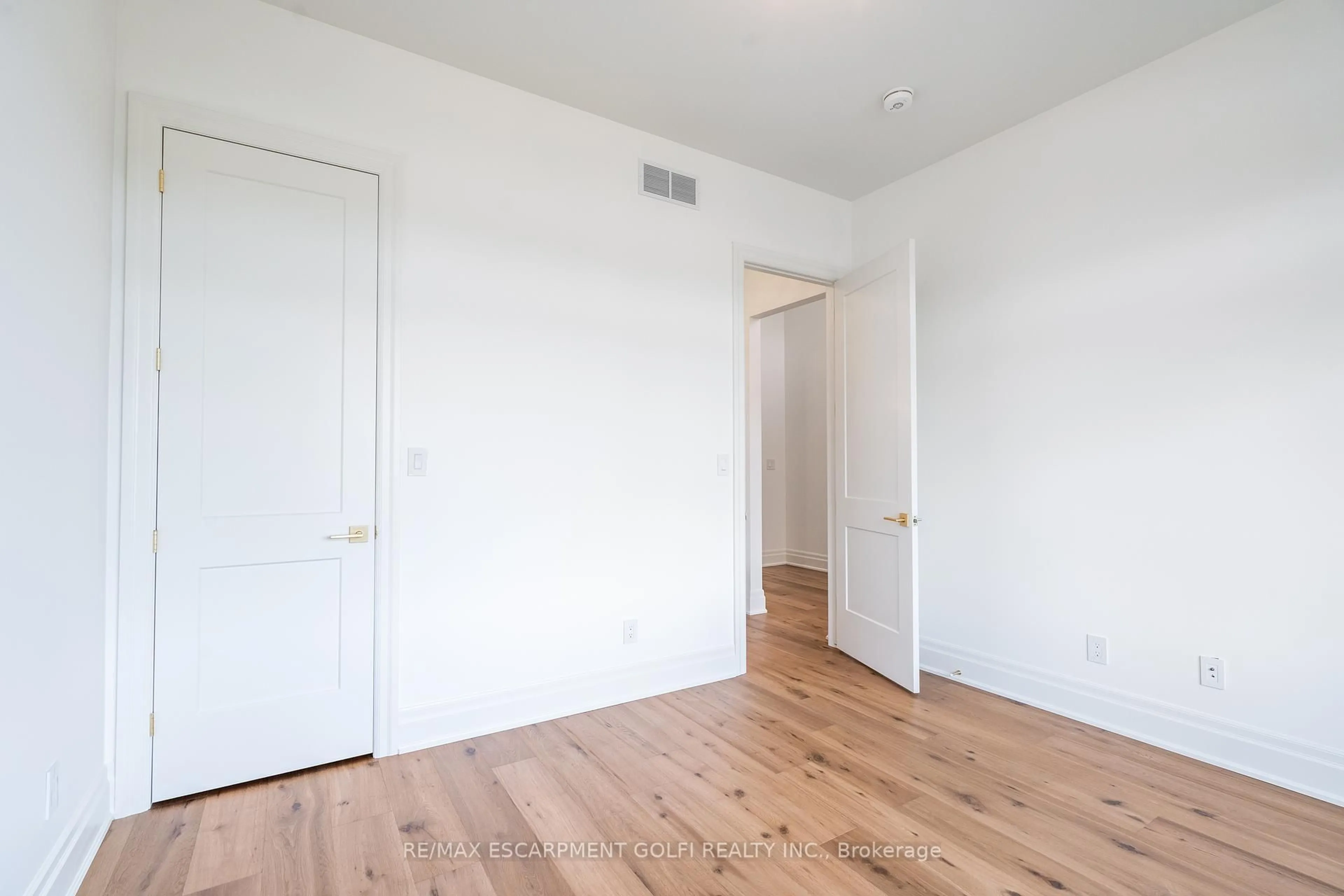 A pic of a room for 21 Oakley Dr, Niagara-on-the-Lake Ontario L0S 1N0