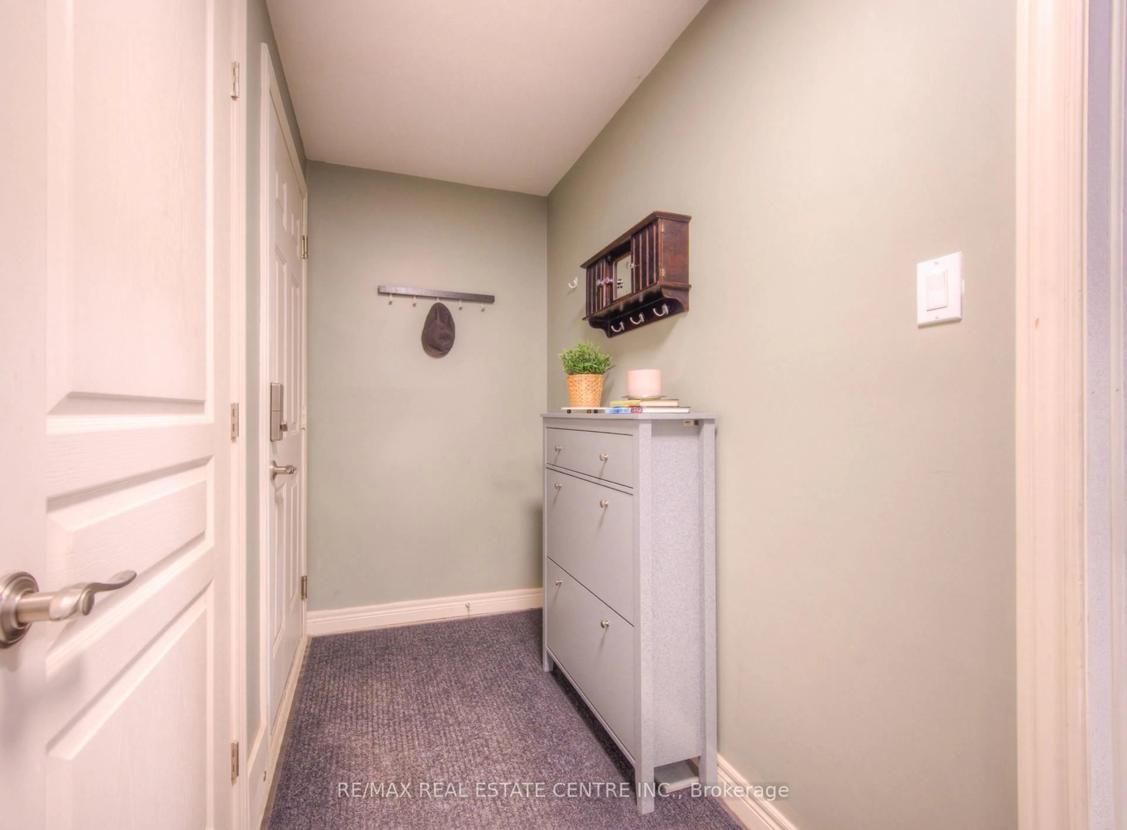 Laundry room for 242 Upper Mount Albion Rd #33, Hamilton Ontario L8J 0B1