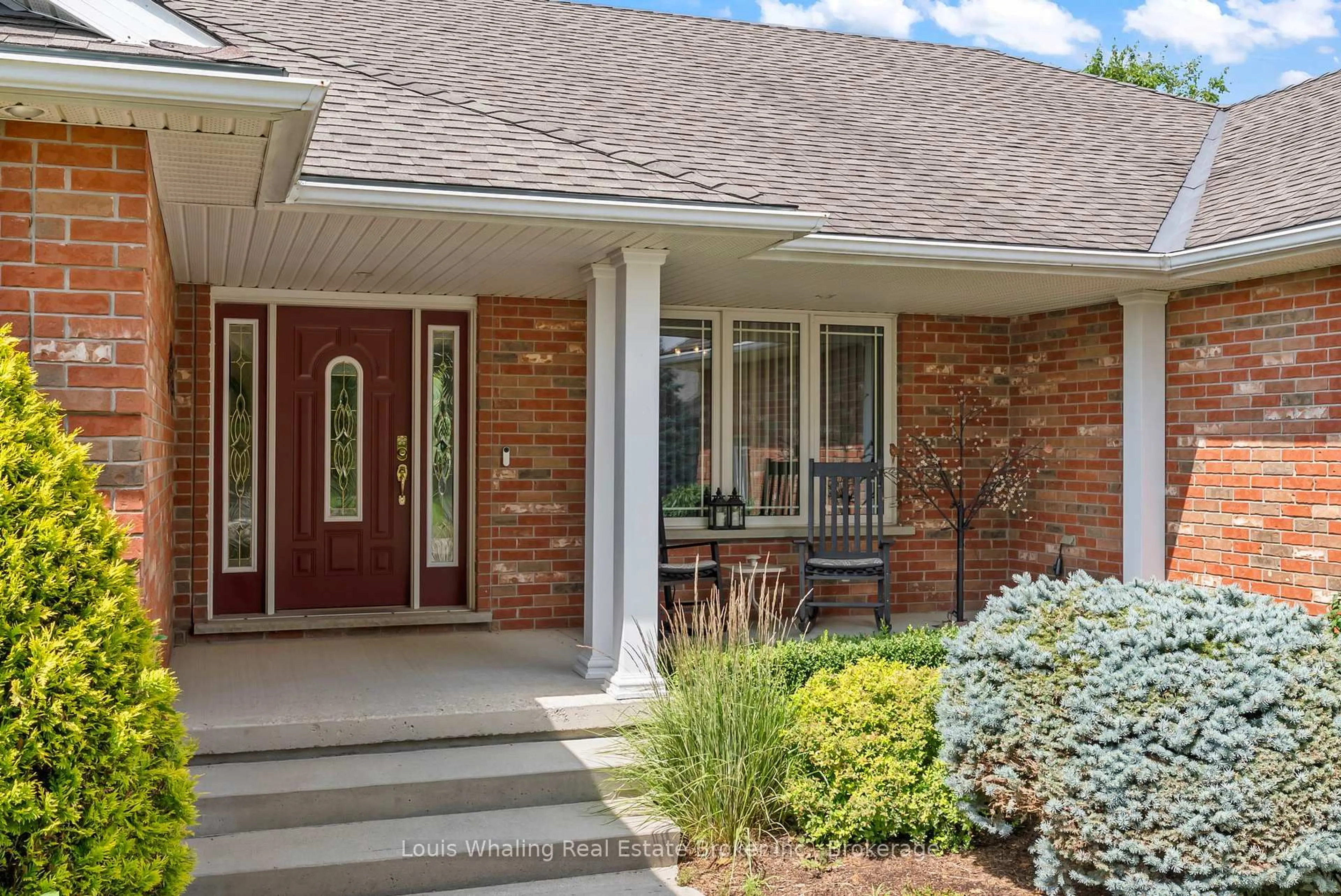Home with brick exterior material, street for 394 4th St, Hanover Ontario N4N 3V2