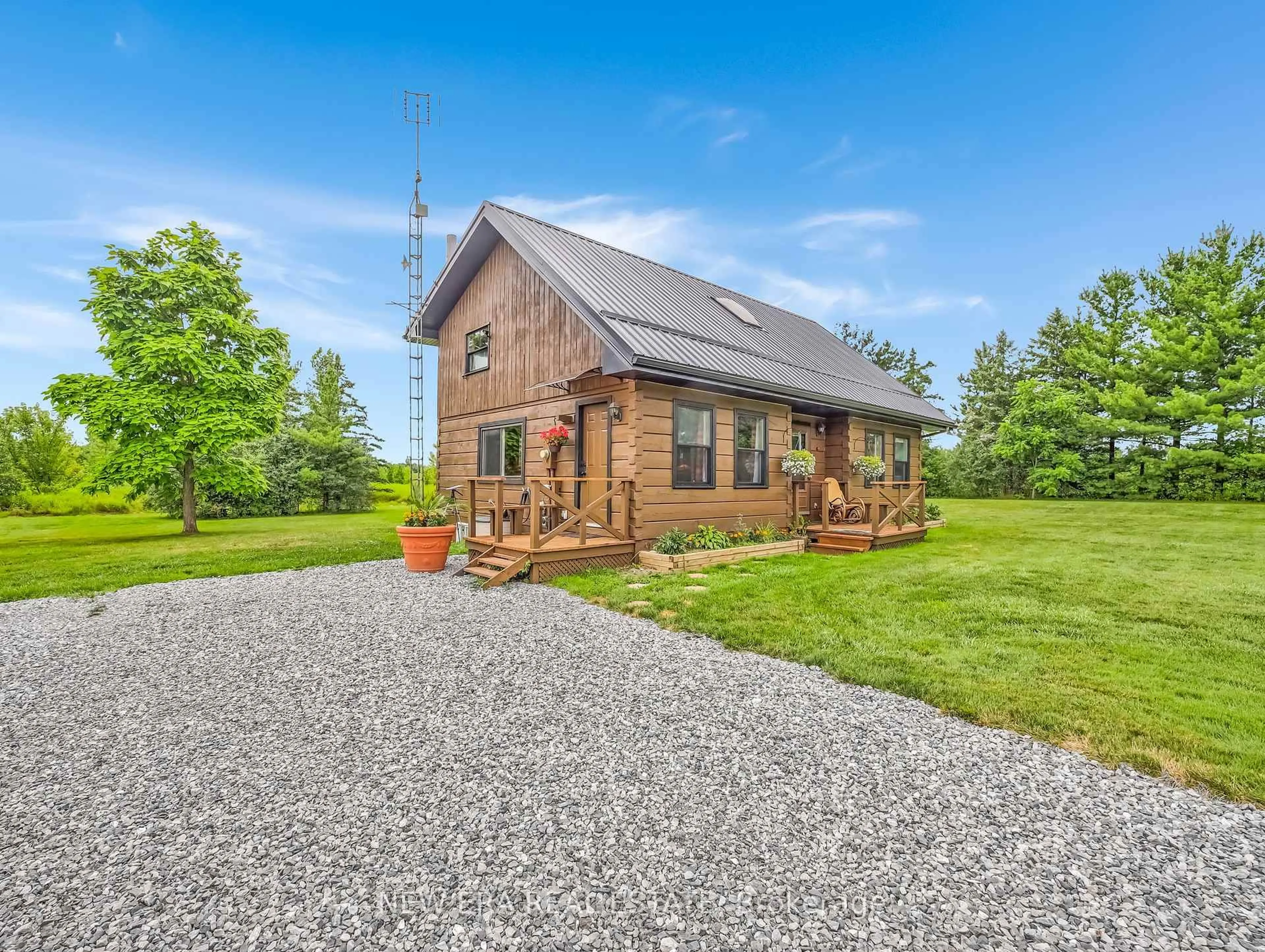 Home with brick exterior material, building for 526 2nd Line, R. R. #3,, Haldimand Ontario N0A 1H0