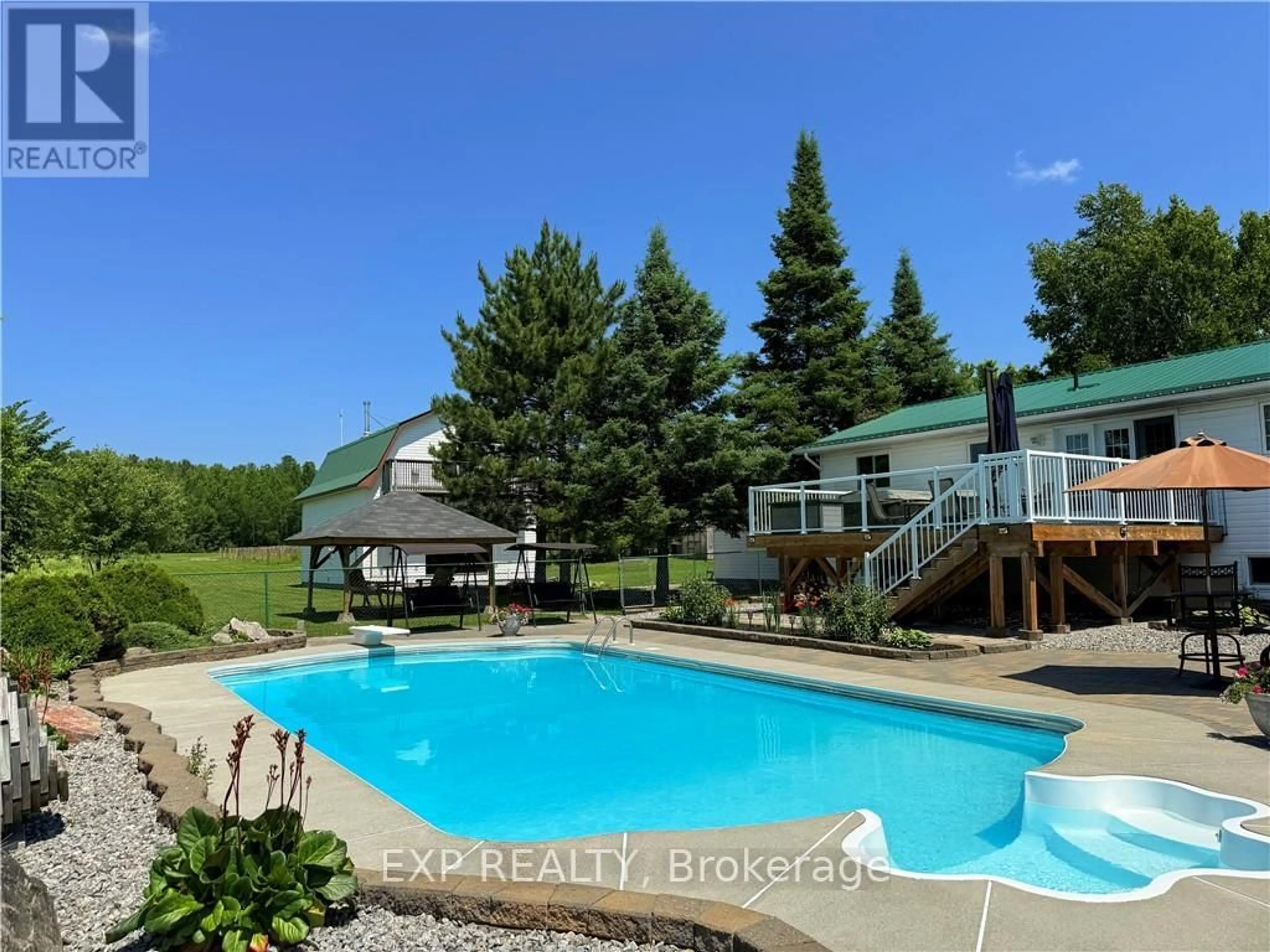 Pool for 33 Dubeau St, West Nipissing Ontario P0H 2M0