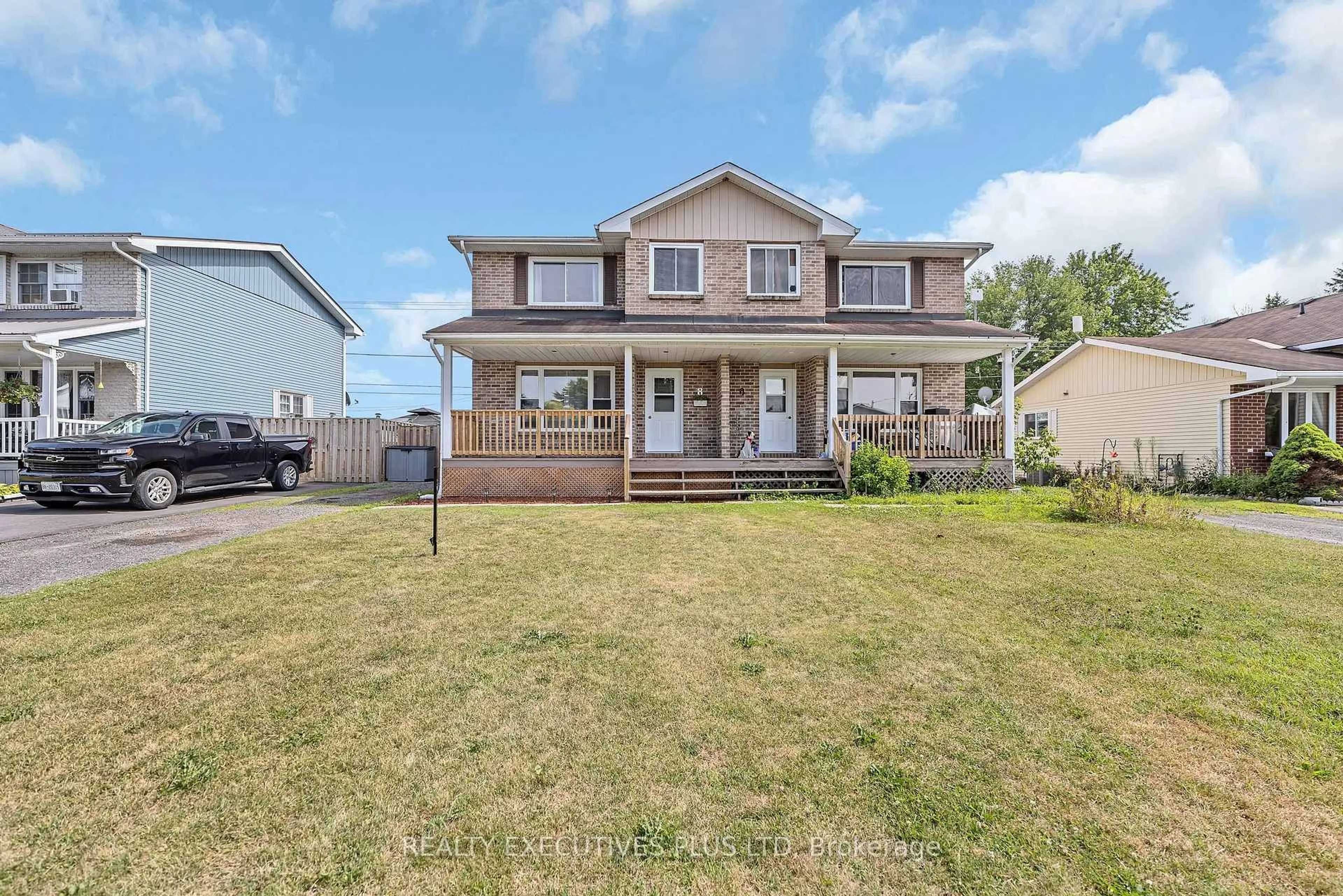 A pic from outside/outdoor area/front of a property/back of a property/a pic from drone, street for 8 Carman Crt, South Dundas Ontario K0E 1K0