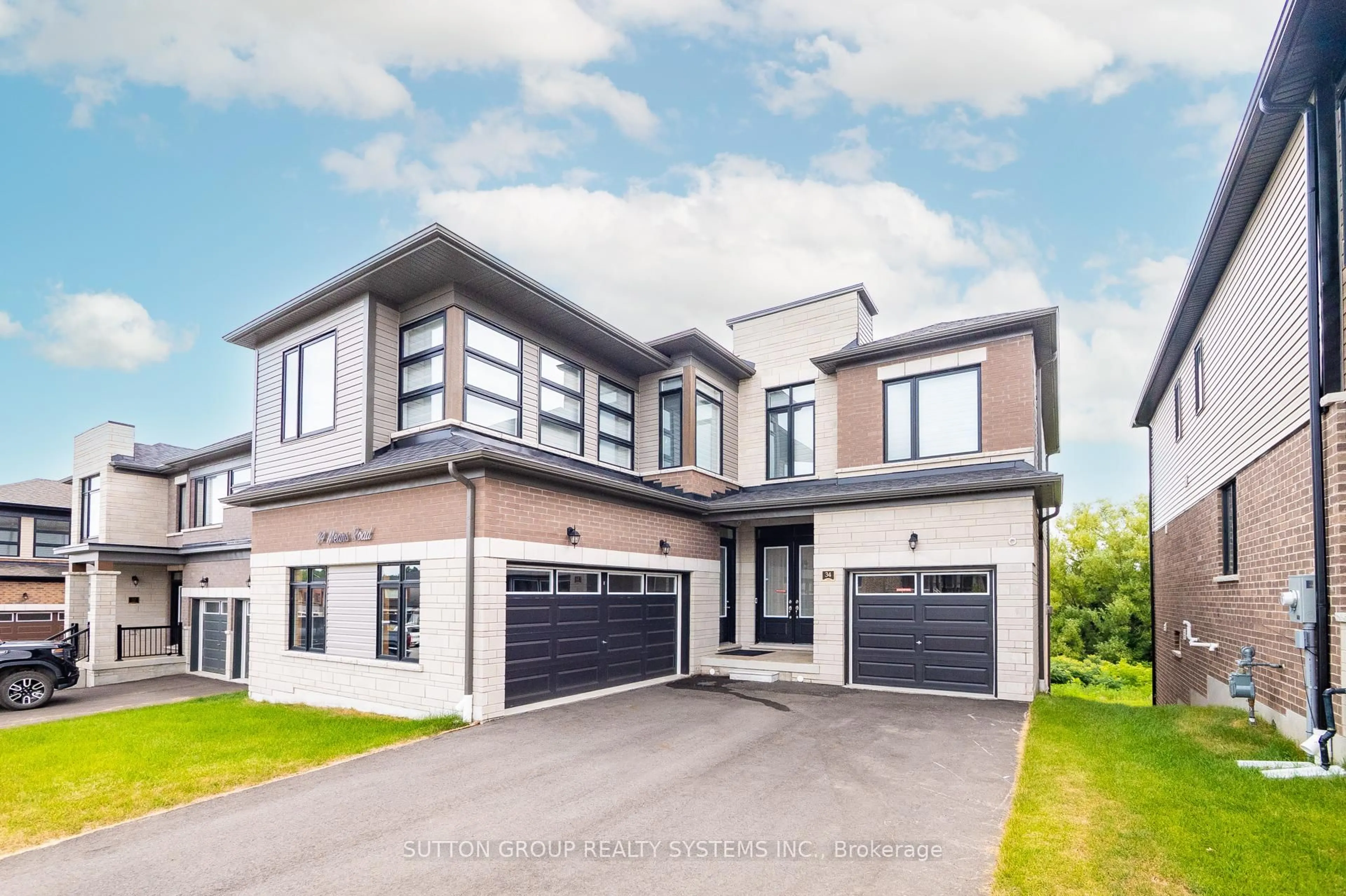 Home with vinyl exterior material, street for 34 Mears Rd, Brant Ontario N3L 0M6