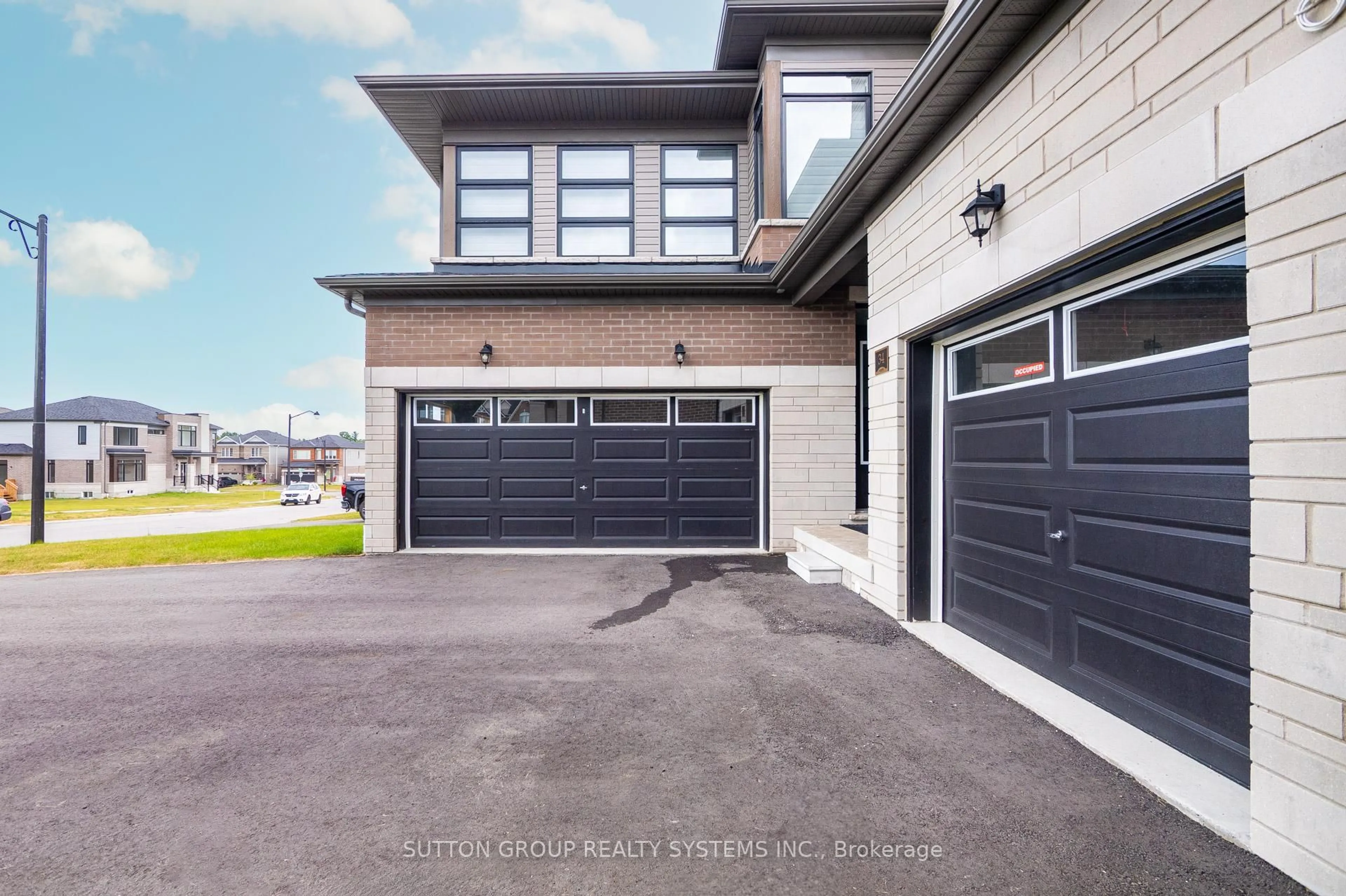 Indoor garage for 34 Mears Rd, Brant Ontario N3L 0M6
