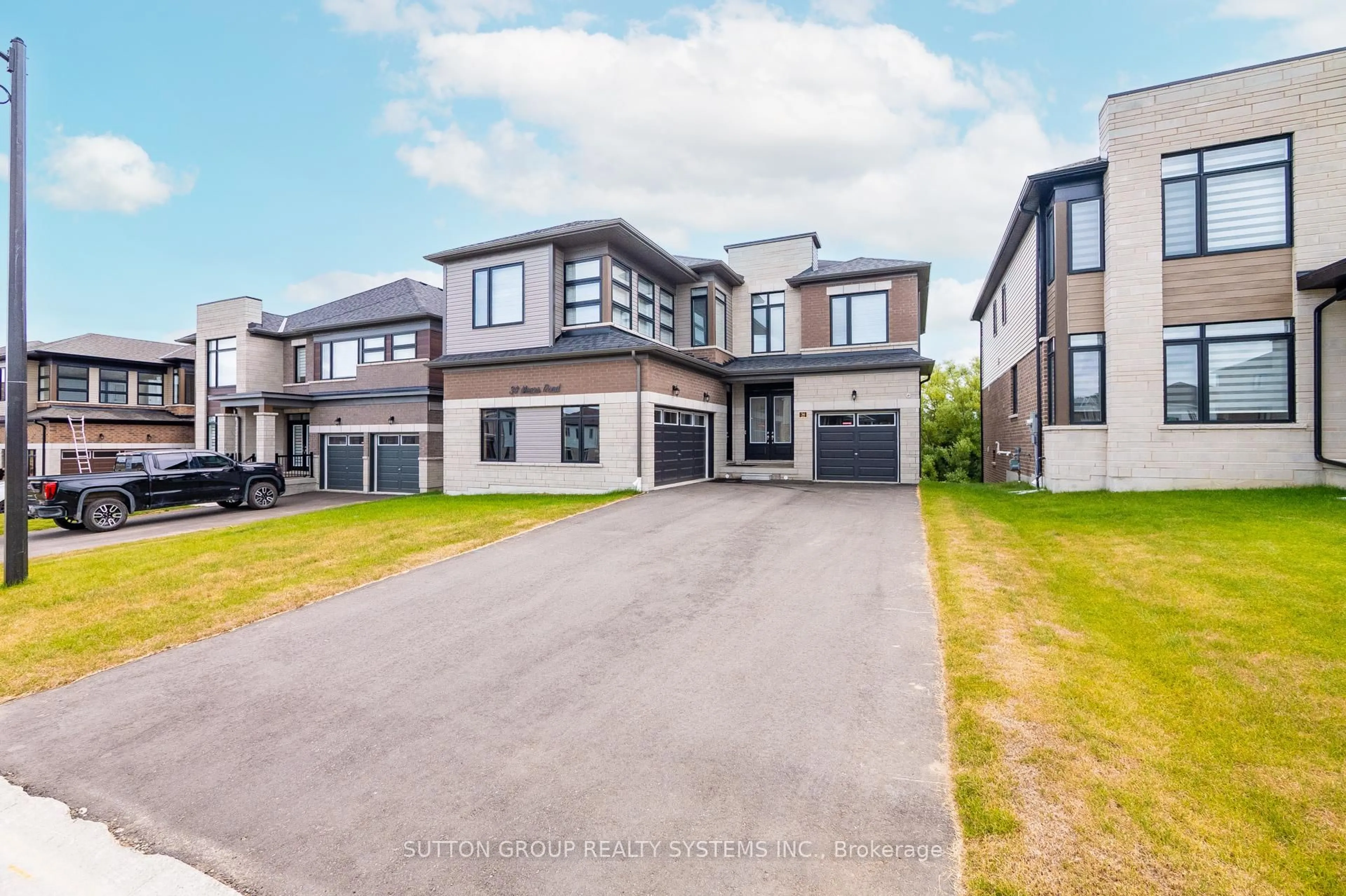 A pic from outside/outdoor area/front of a property/back of a property/a pic from drone, street for 34 Mears Rd, Brant Ontario N3L 0M6