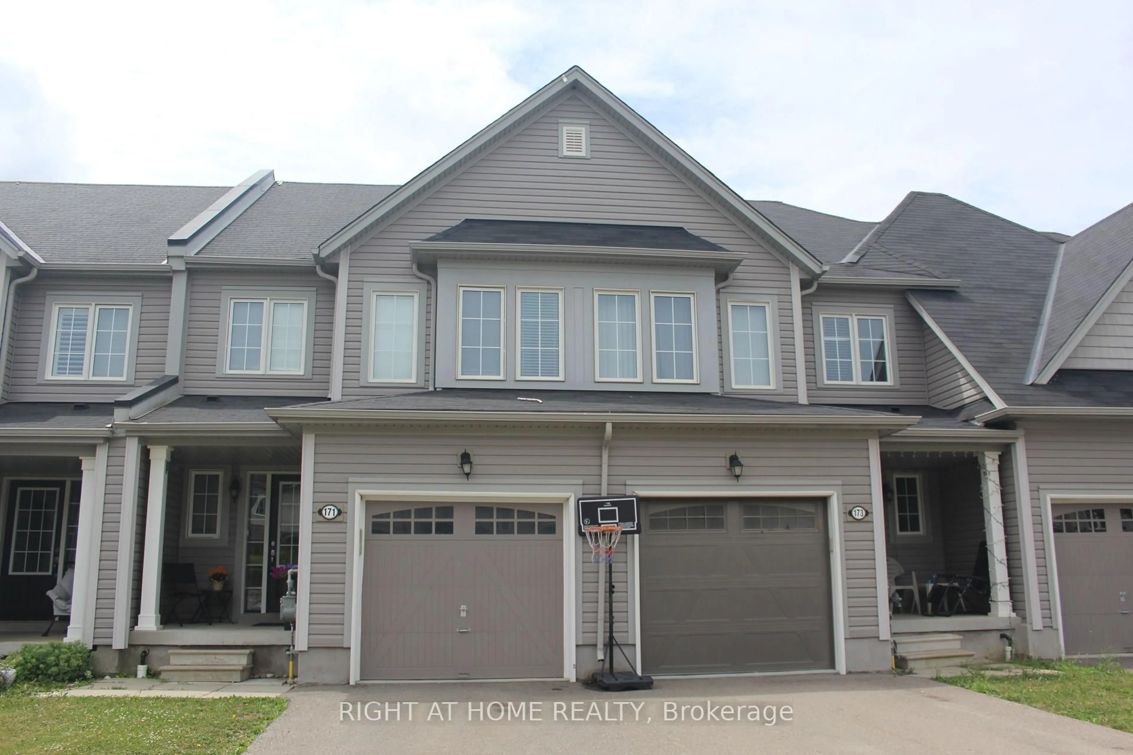 Home with vinyl exterior material, street for 171 Whitwell Way, Hamilton Ontario L0R 1C0
