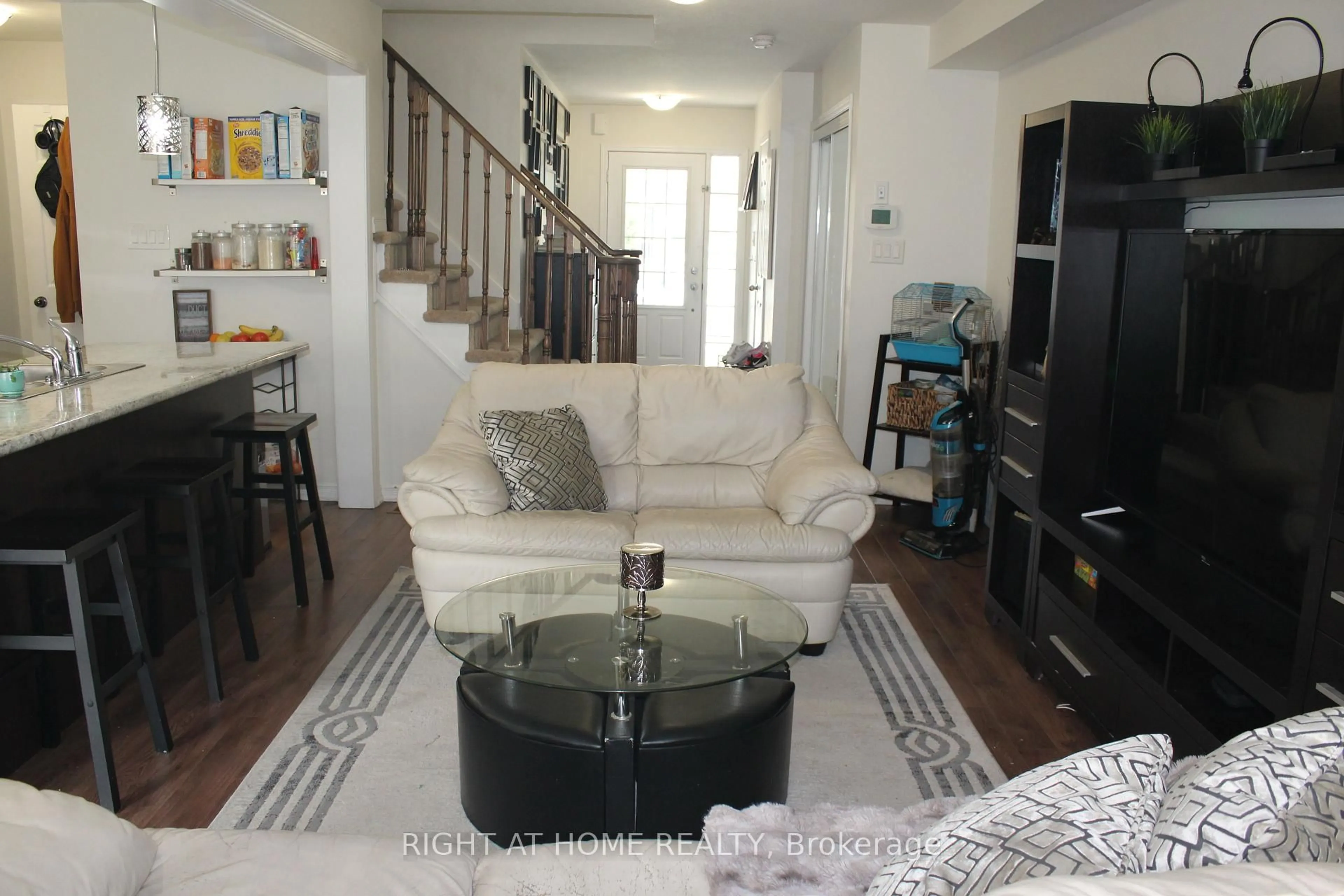 Living room with furniture, unknown for 171 Whitwell Way, Hamilton Ontario L0R 1C0