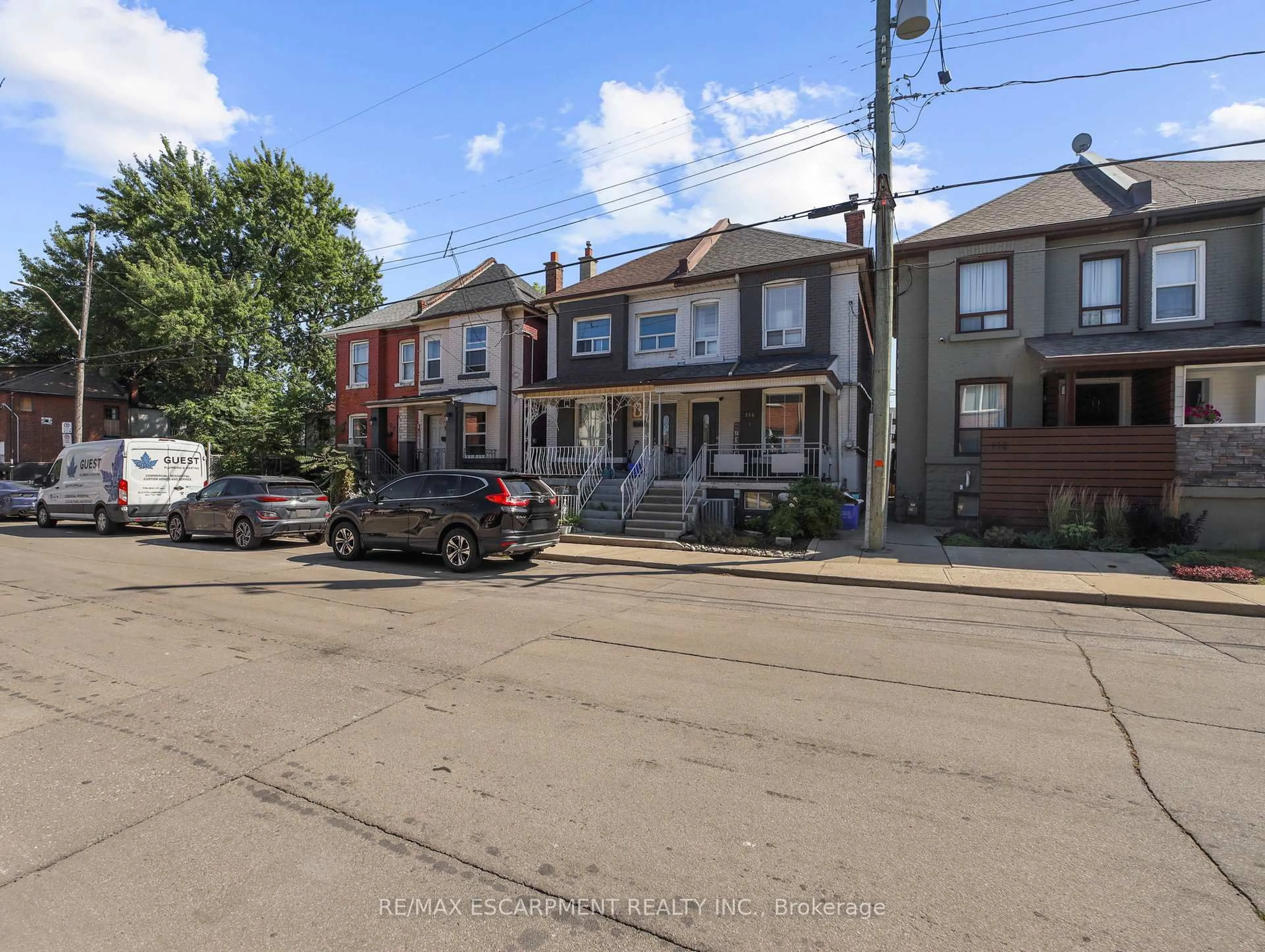 A pic from outside/outdoor area/front of a property/back of a property/a pic from drone, street for 114 BURTON St, Hamilton Ontario L8L 3R5