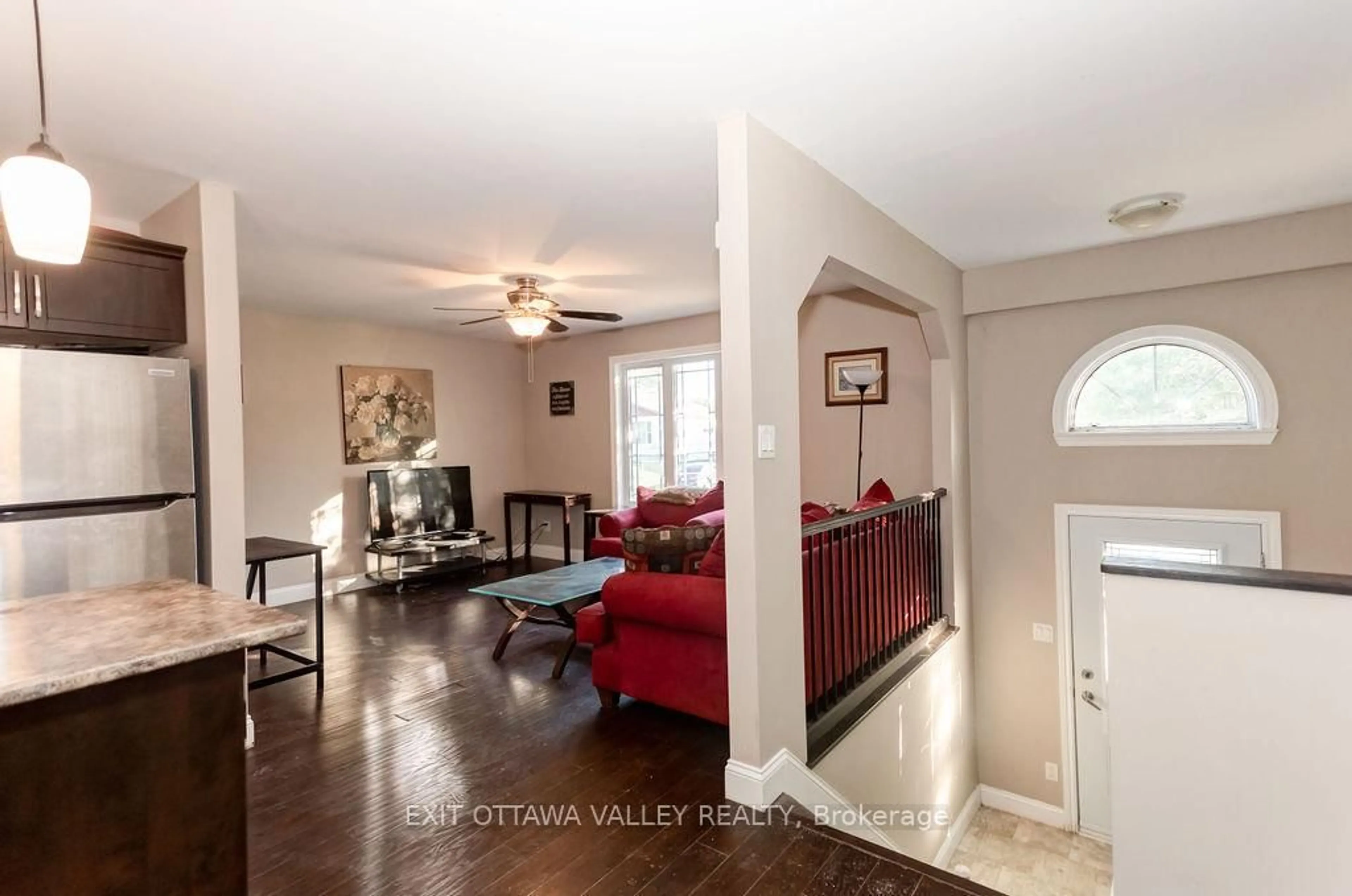 Unknown for 229 Everett St, Pembroke Ontario K8A 3W3