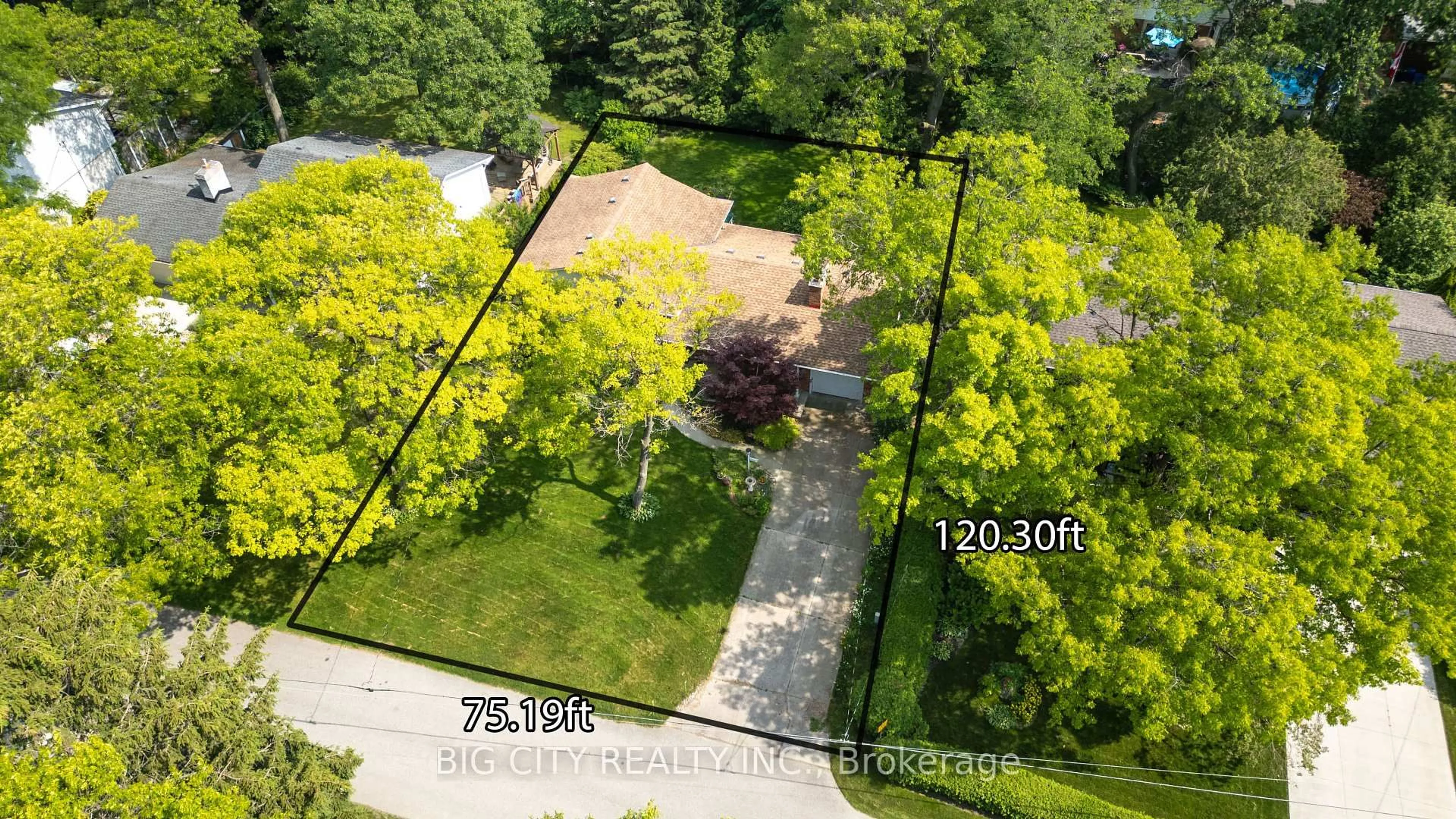 A pic from outside/outdoor area/front of a property/back of a property/a pic from drone, forest/trees view for 1441 Sylvan Crt, Sarnia Ontario N7S 2K8