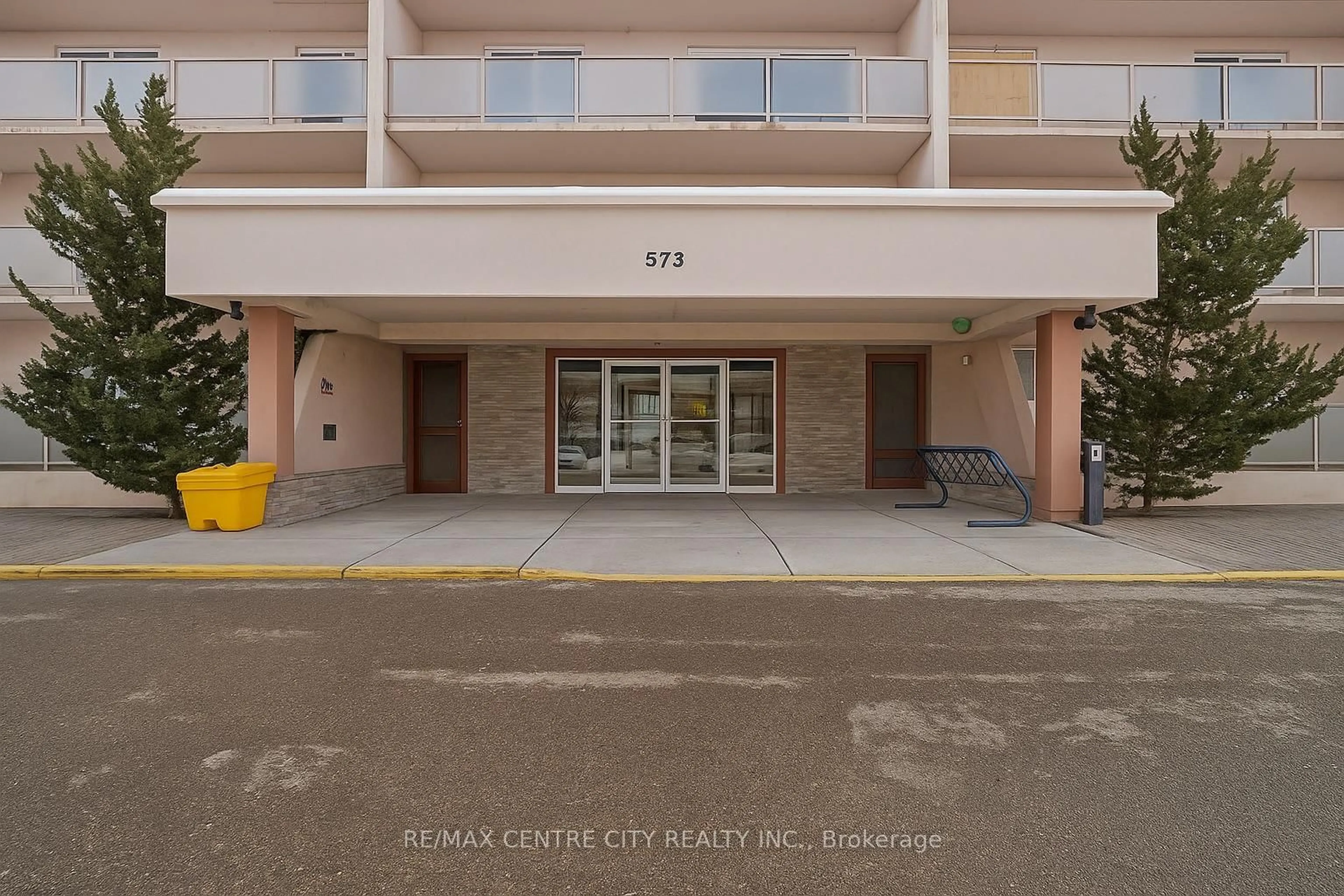 Unknown for 573 Mornington Ave #512, London East Ontario N5Y 4T9