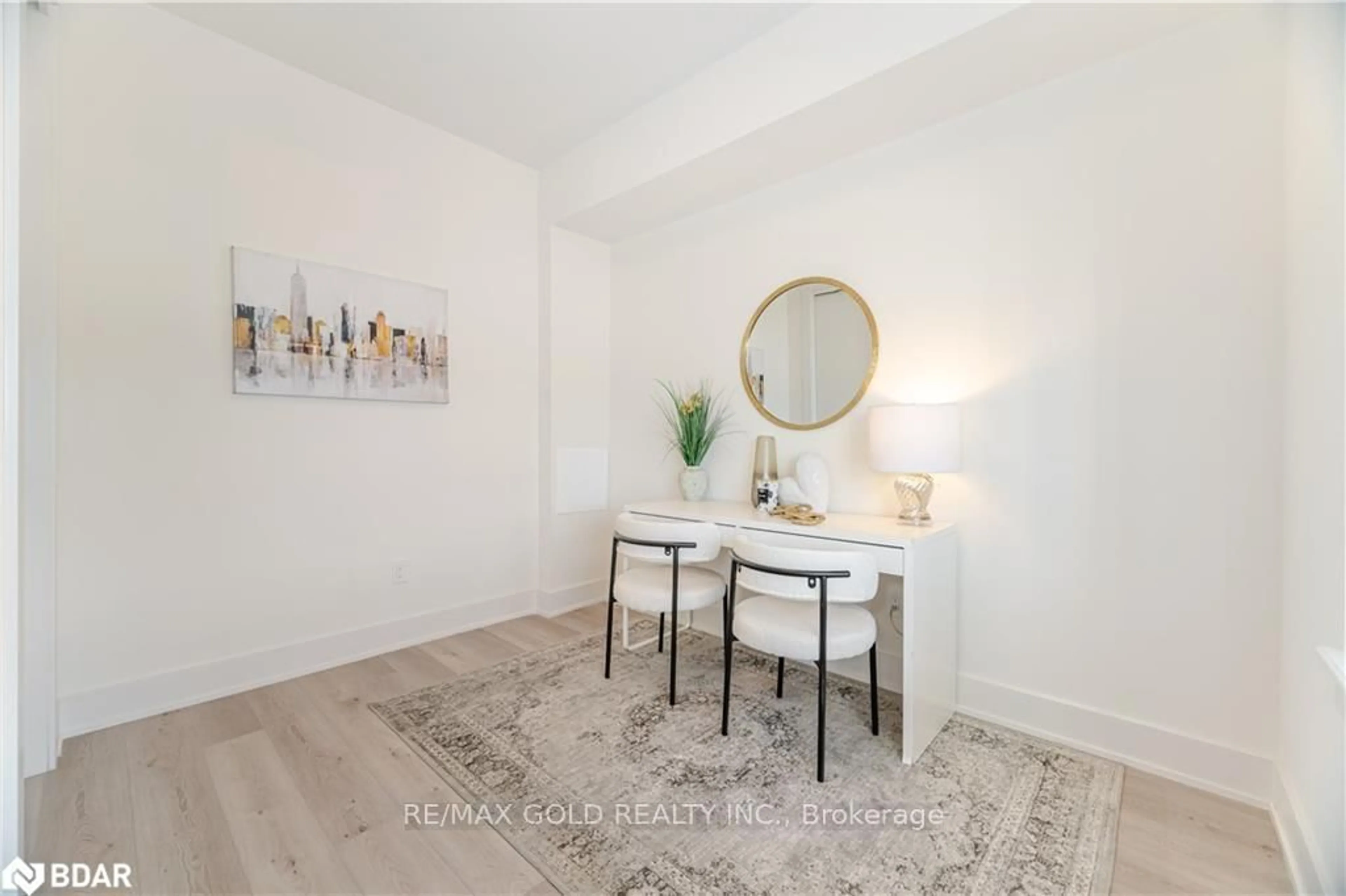 A pic of a room for 62 Windward Dr, Grimsby Ontario L3M 0J2