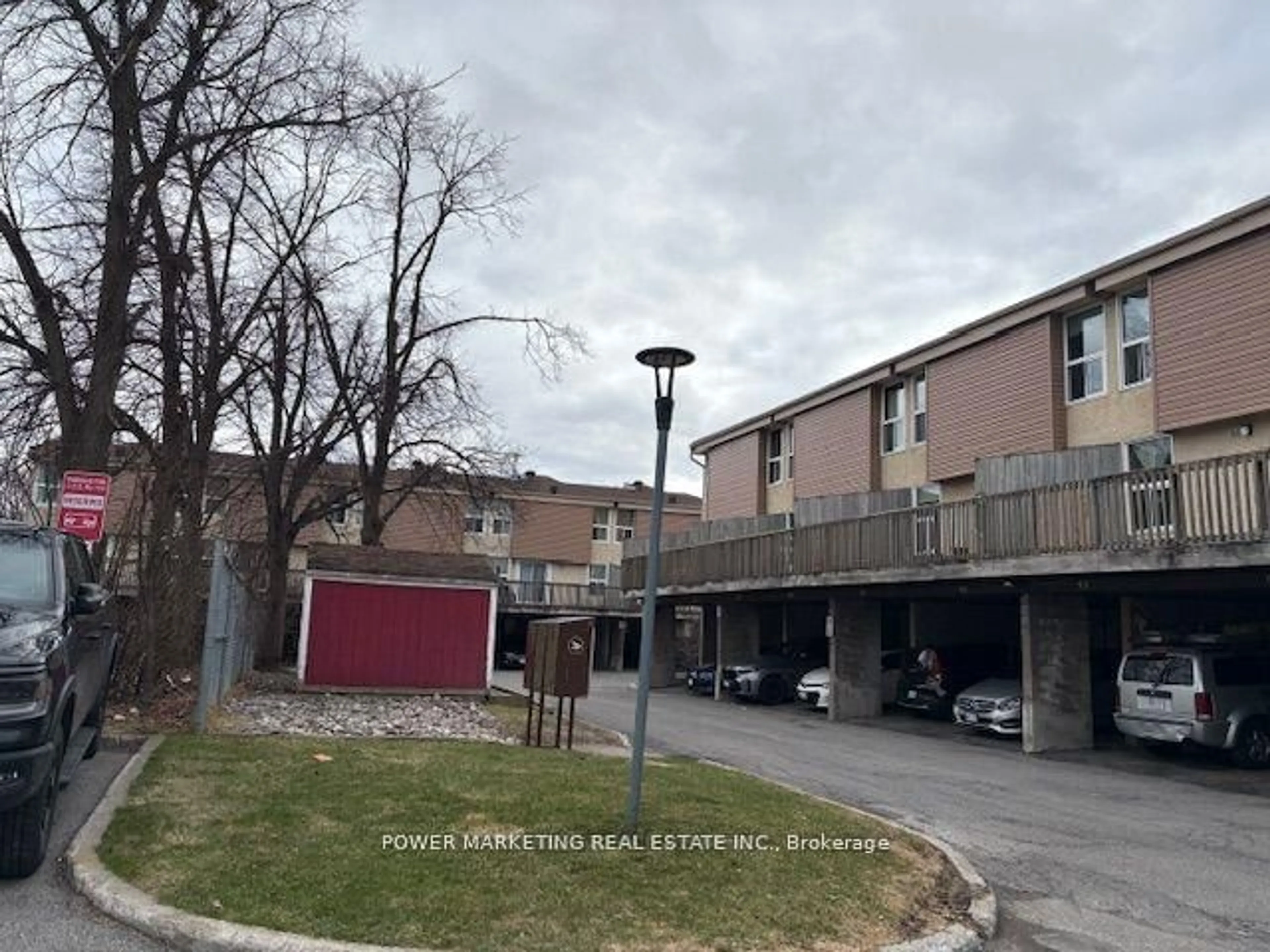 Unknown for 3415 UPLANDS Dr #95, Ottawa Ontario K1V 9N4