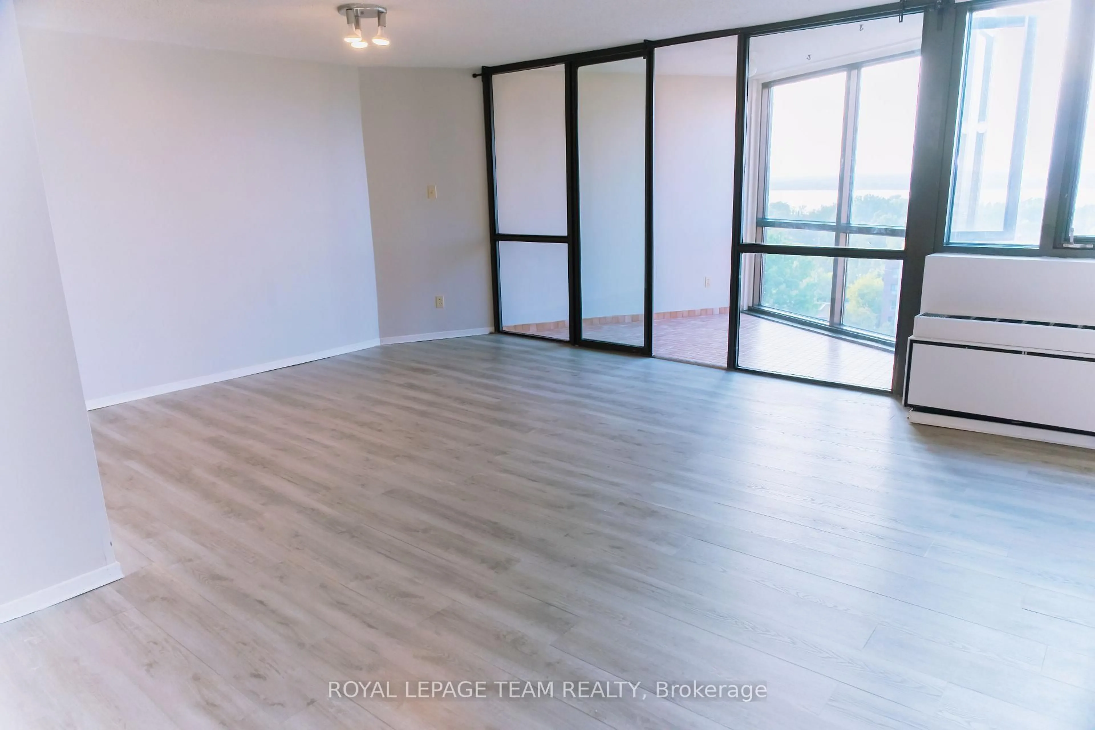 A pic of a room for 2871 Richmond Rd #1516, Ottawa Ontario K2B 8M5