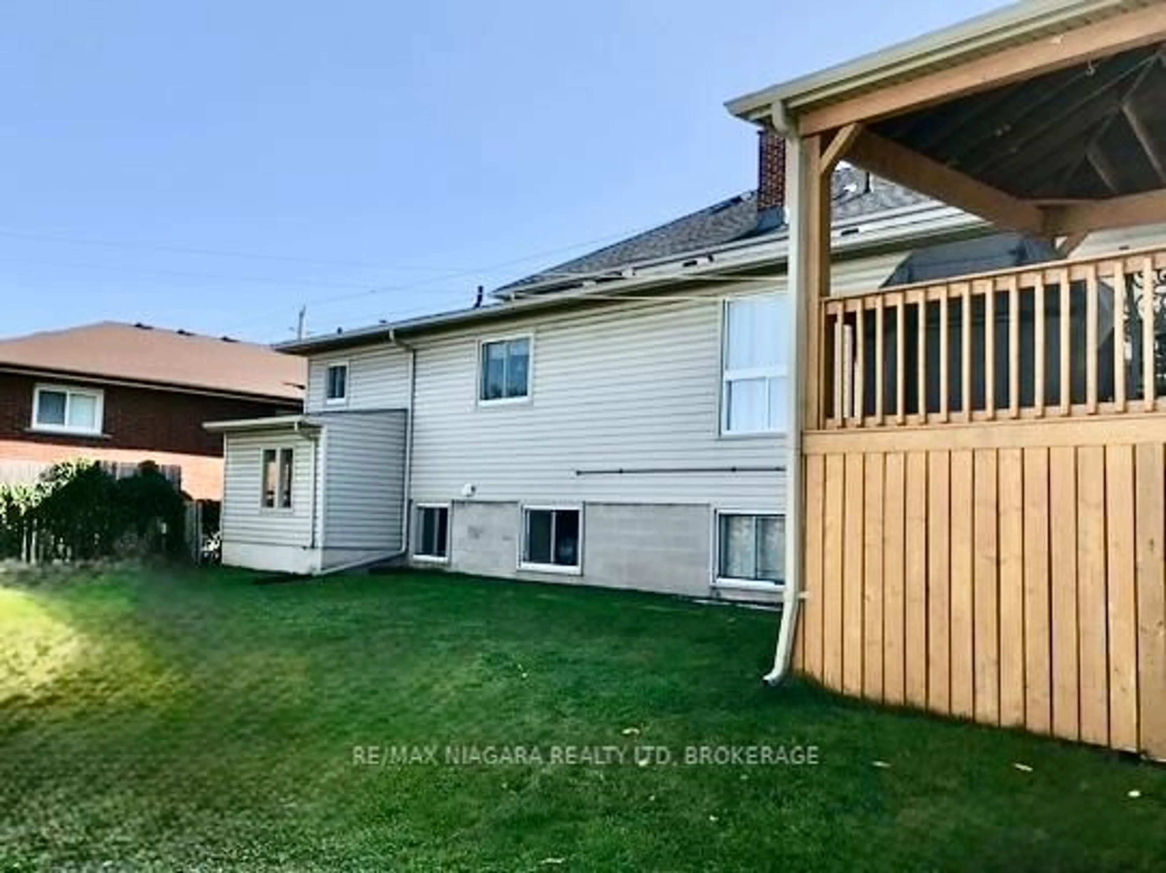 Unknown for 6681 Frederica St, Niagara Falls Ontario L2G 1E1