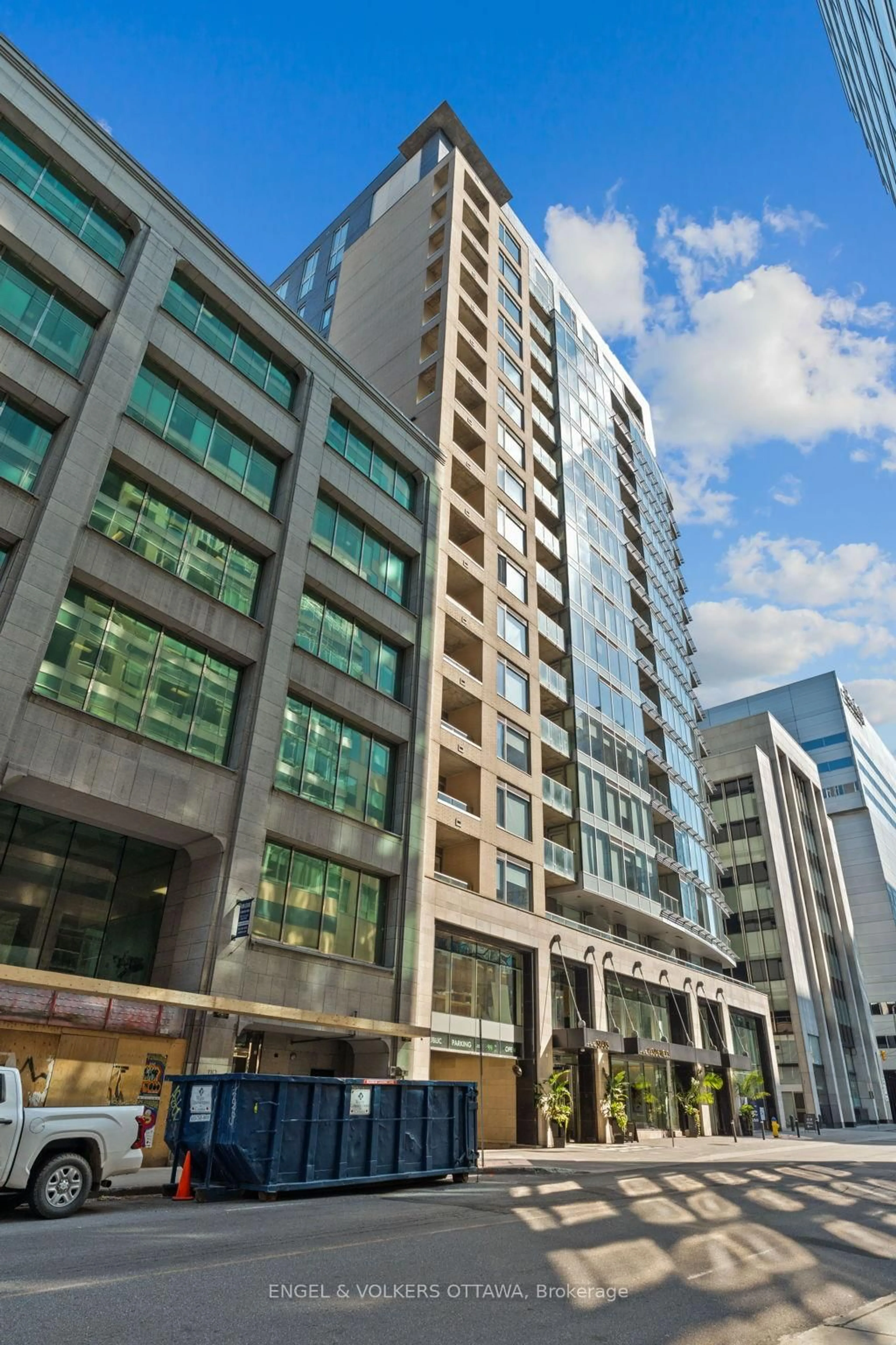 Unknown for 101 Queen St #807, Ottawa Ontario K1P 0B7