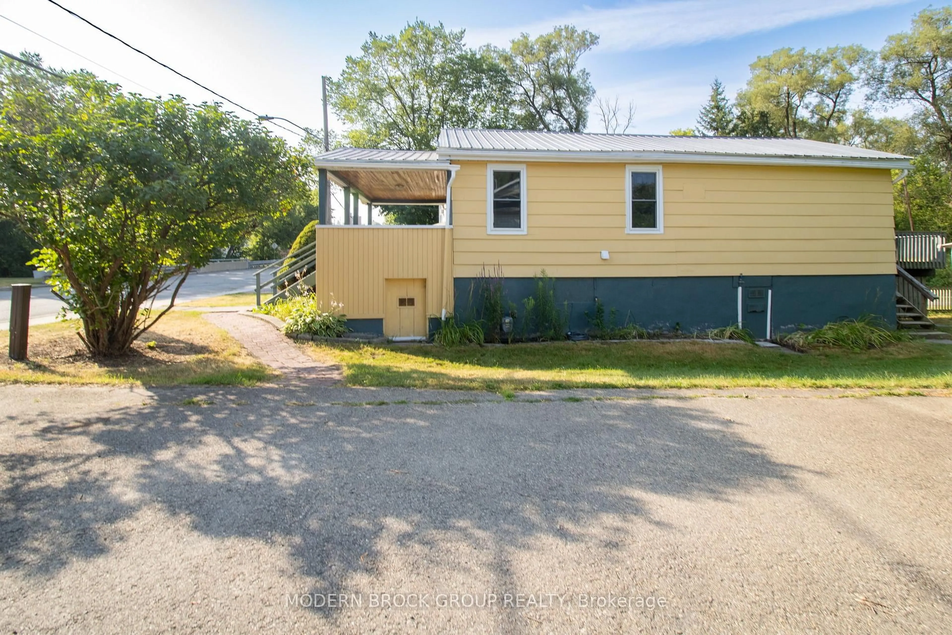 Unknown for 190 Ormond St, Brockville Ontario K6V 2L3