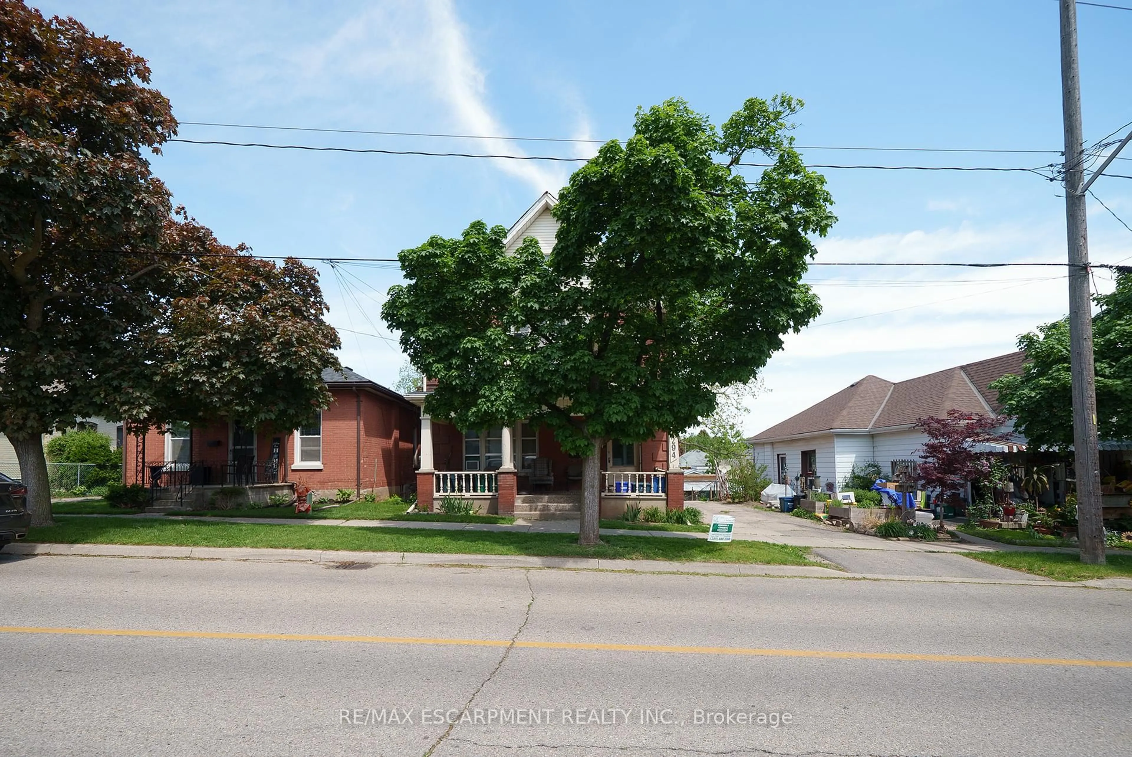 Unknown for 294 Darling St, Brantford Ontario N3S 3X8