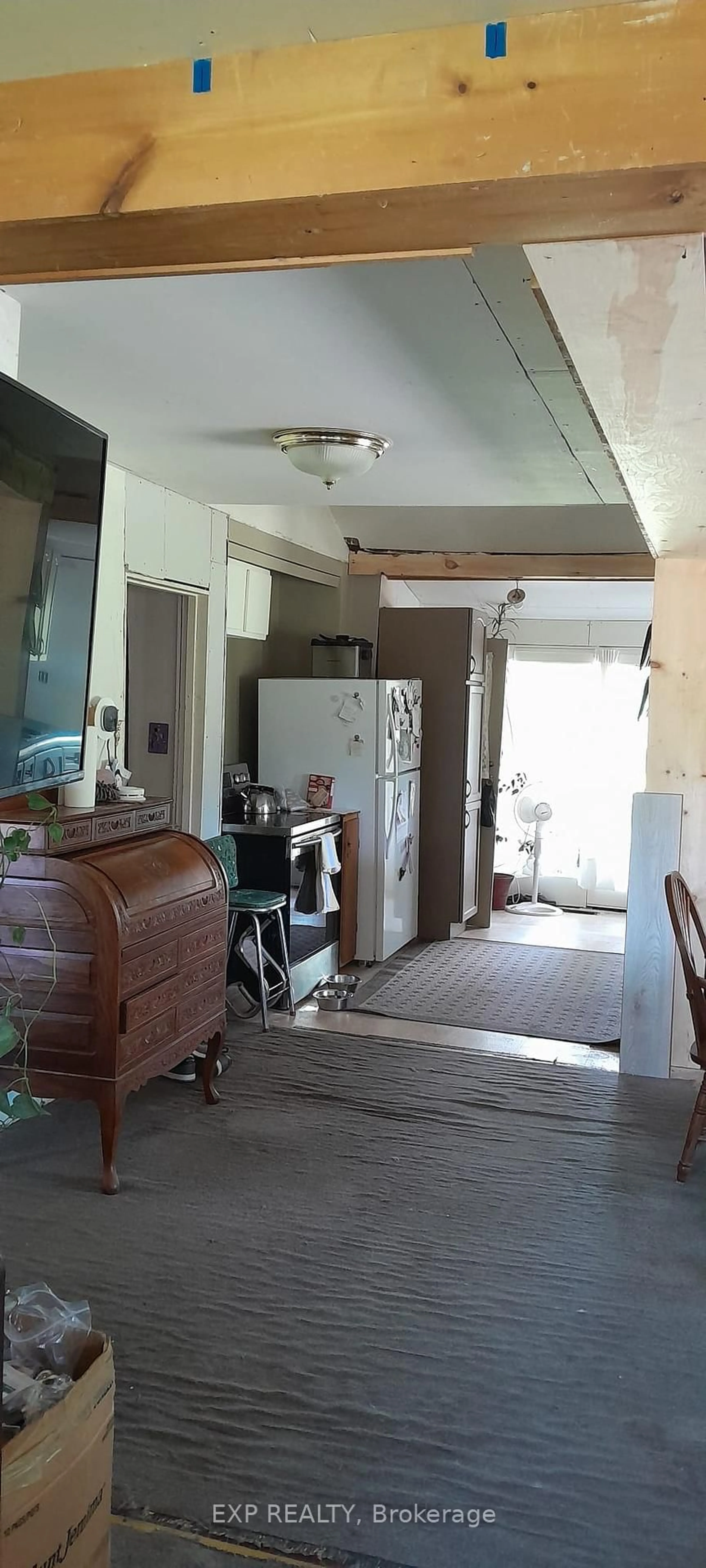 A pic of a room for 330 Helena St, Fort Erie Ontario L2A 4J8