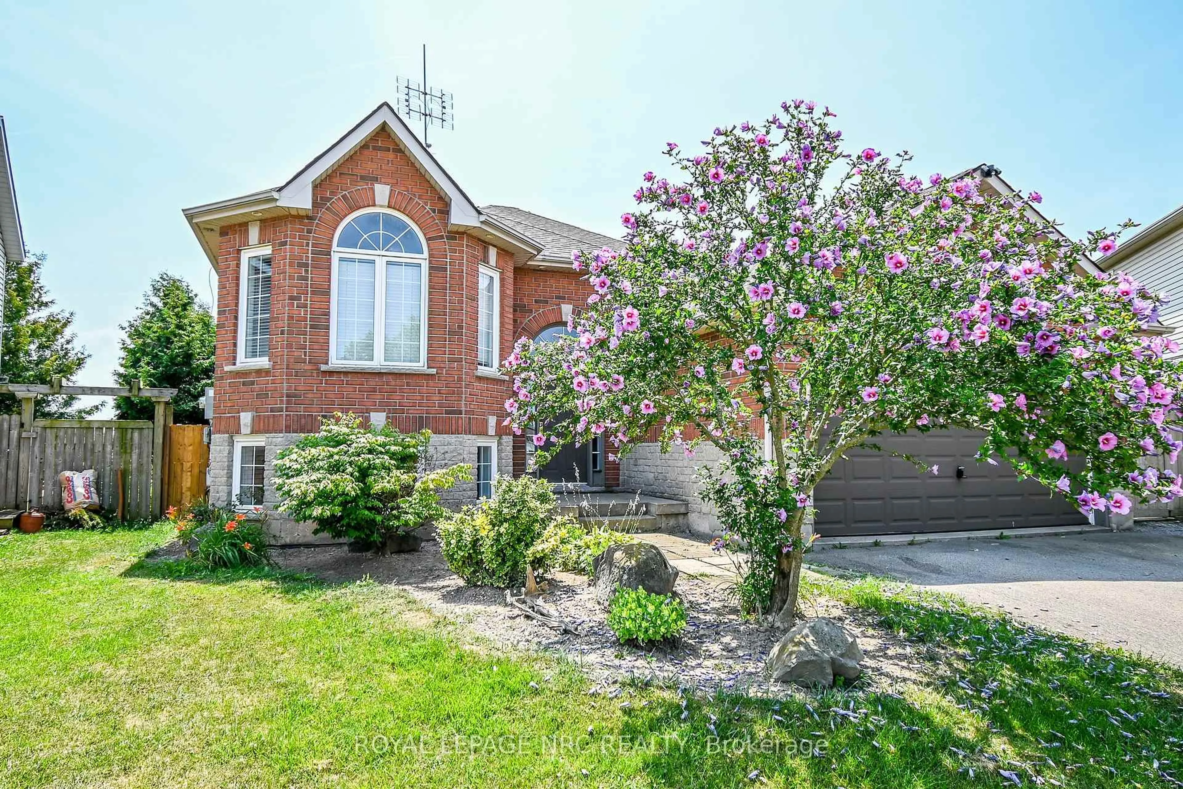 Home with brick exterior material, street for 63 Honey Locust Circ, Thorold Ontario L2V 5E2