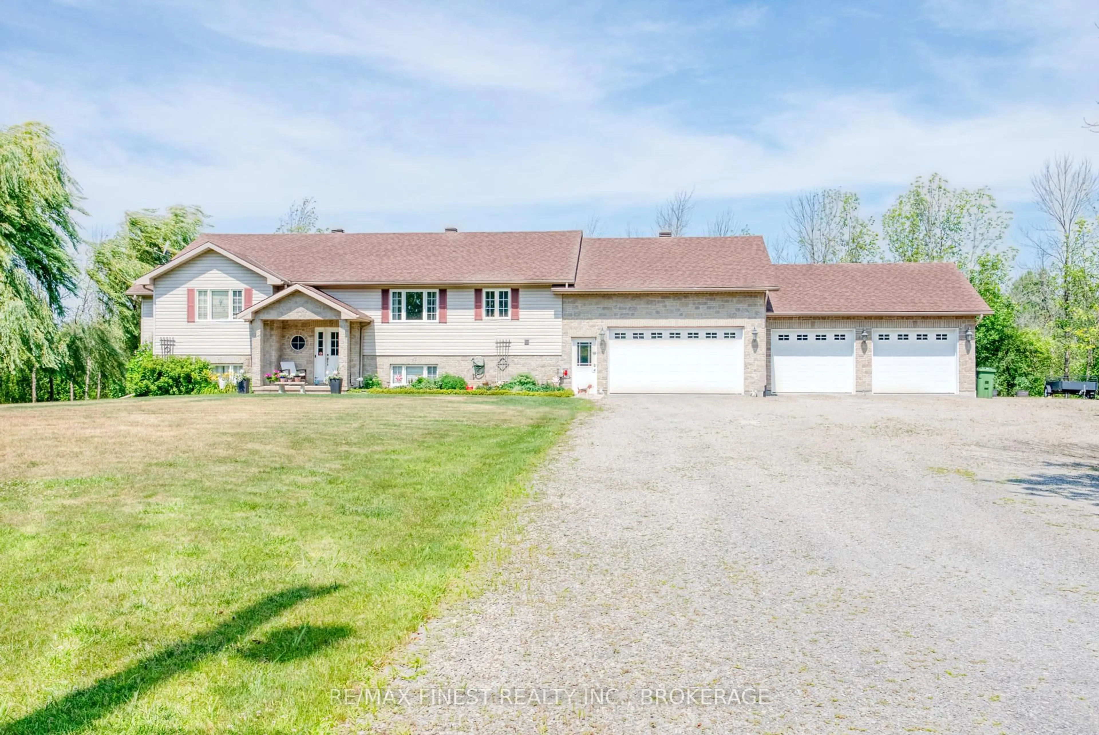 A pic from outside/outdoor area/front of a property/back of a property/a pic from drone, street for 6418 Sixth Concession Rd, Elizabethtown-Kitley Ontario K0E 1A0