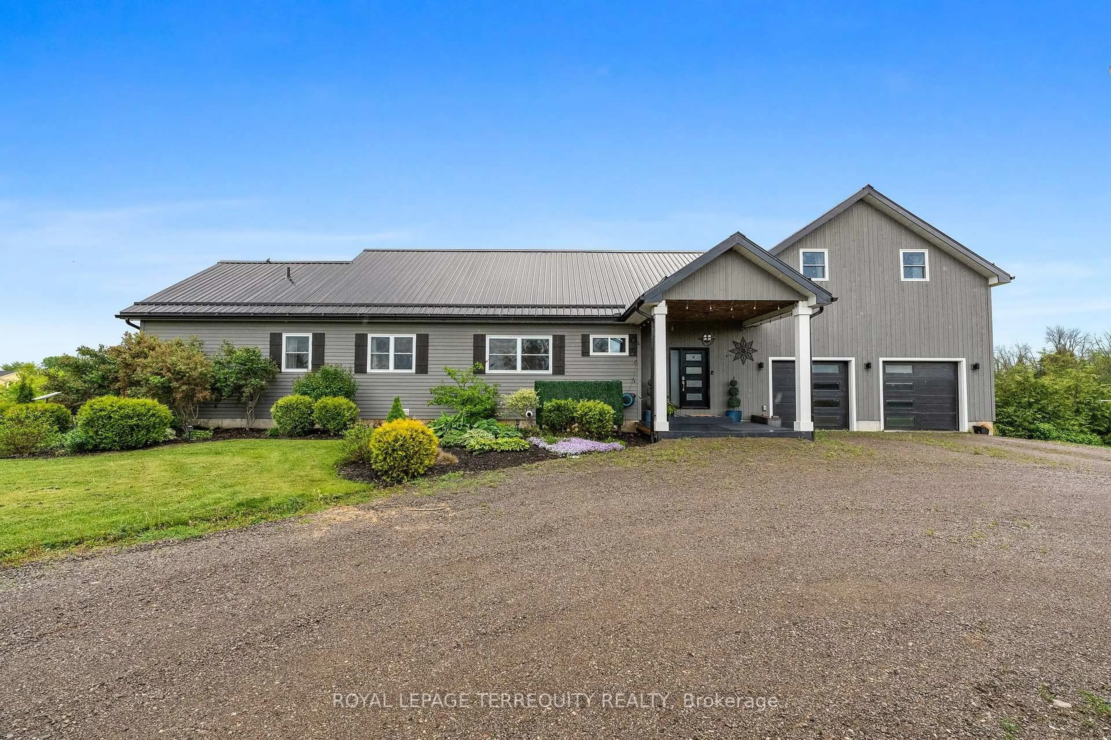 Home with vinyl exterior material, unknown for 571 Catchmore Rd, Trent Hills Ontario K0L 1L0