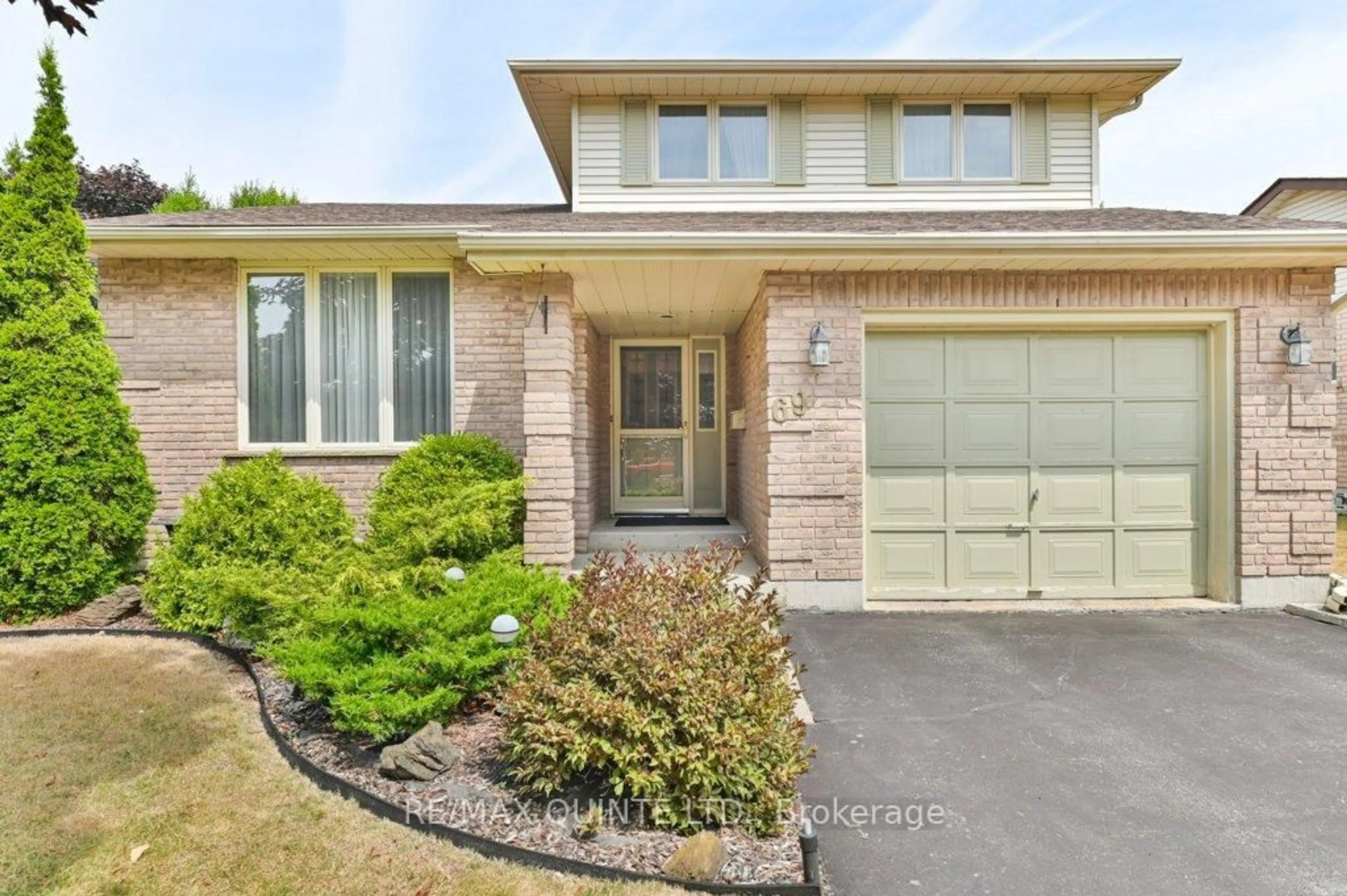 Home with brick exterior material, street for 69 Parkview Hts, Quinte West Ontario K8V 5T9
