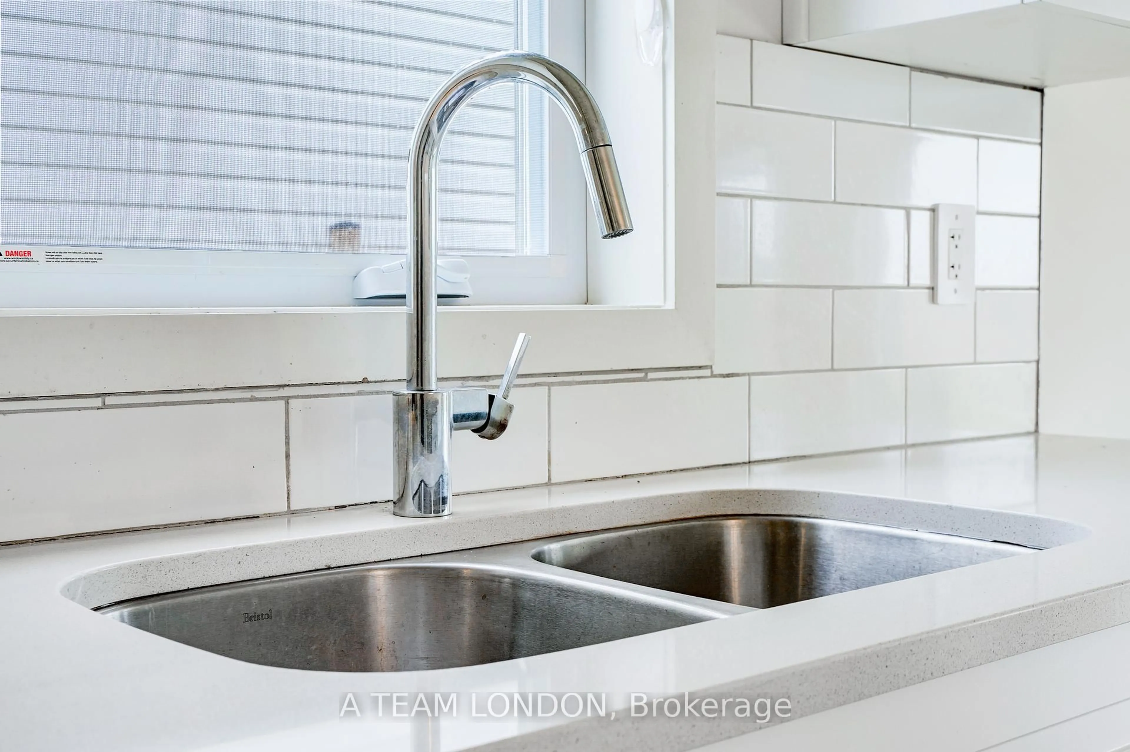 Standard kitchen, ceramic/tile floor for 1612 Capri Cres, London North Ontario N6G 3P2