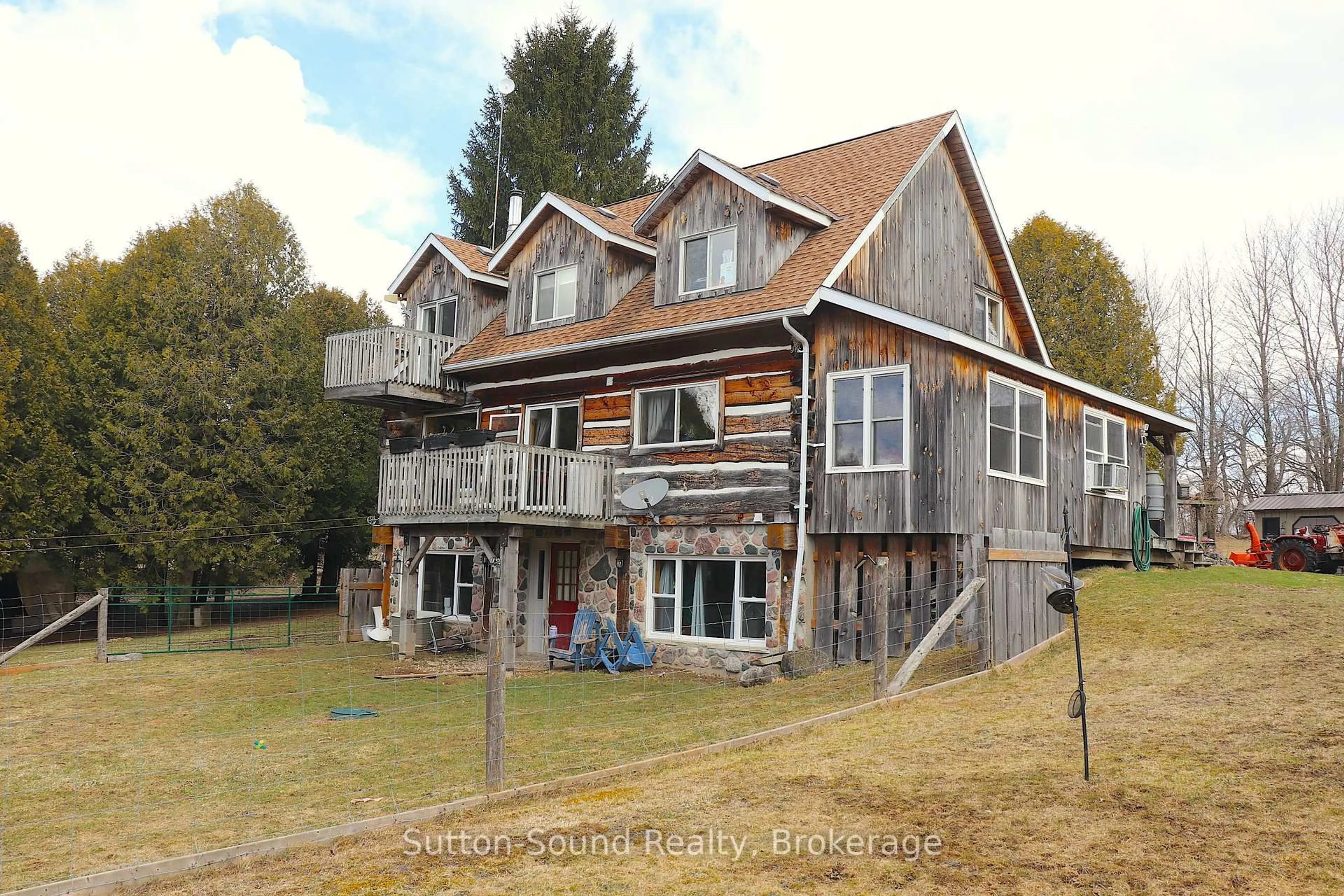 A pic from outside/outdoor area/front of a property/back of a property/a pic from drone, building for 234491 Concession 2 WGR Concession, West Grey Ontario N0G 1R0